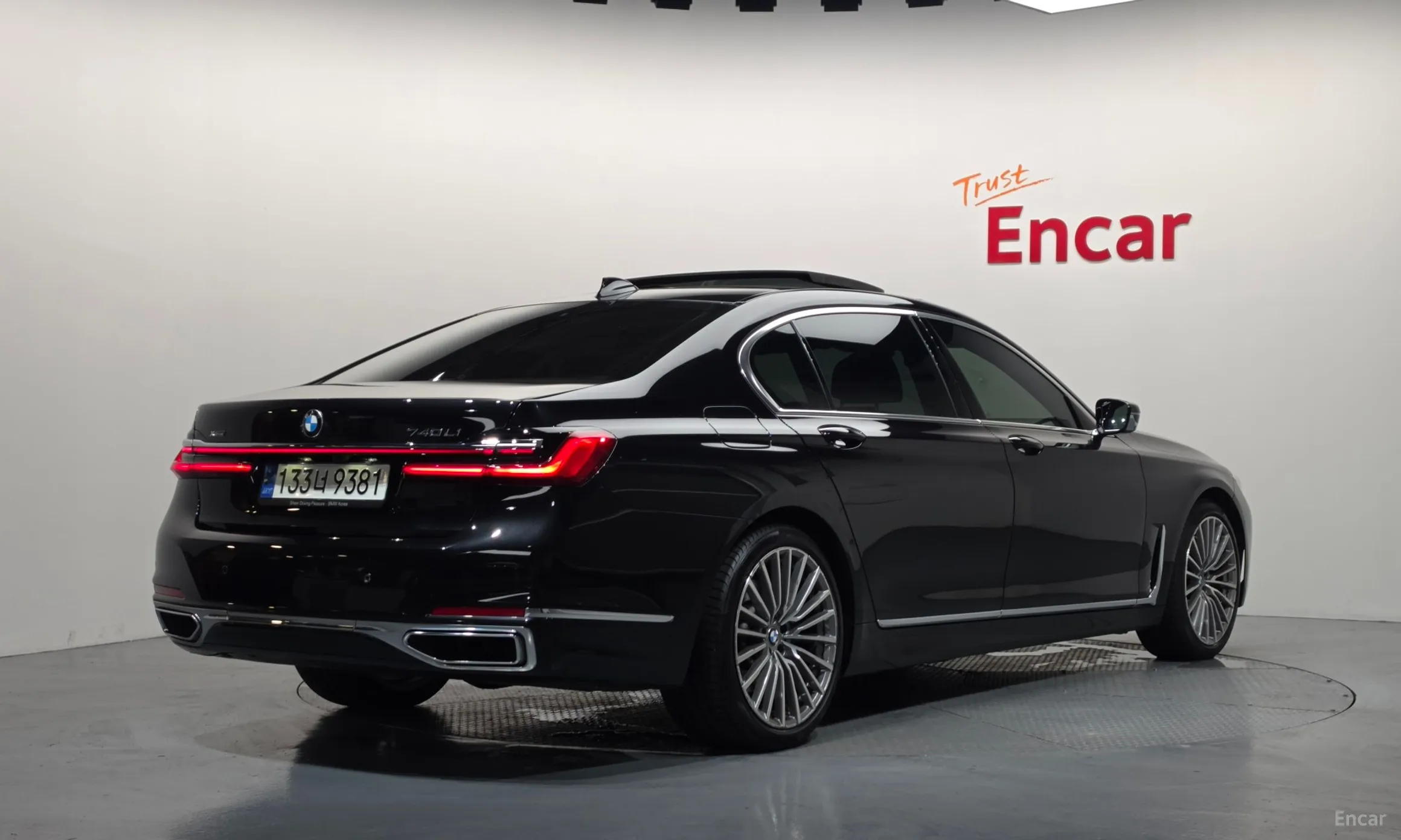BMW 7 Series (G11)