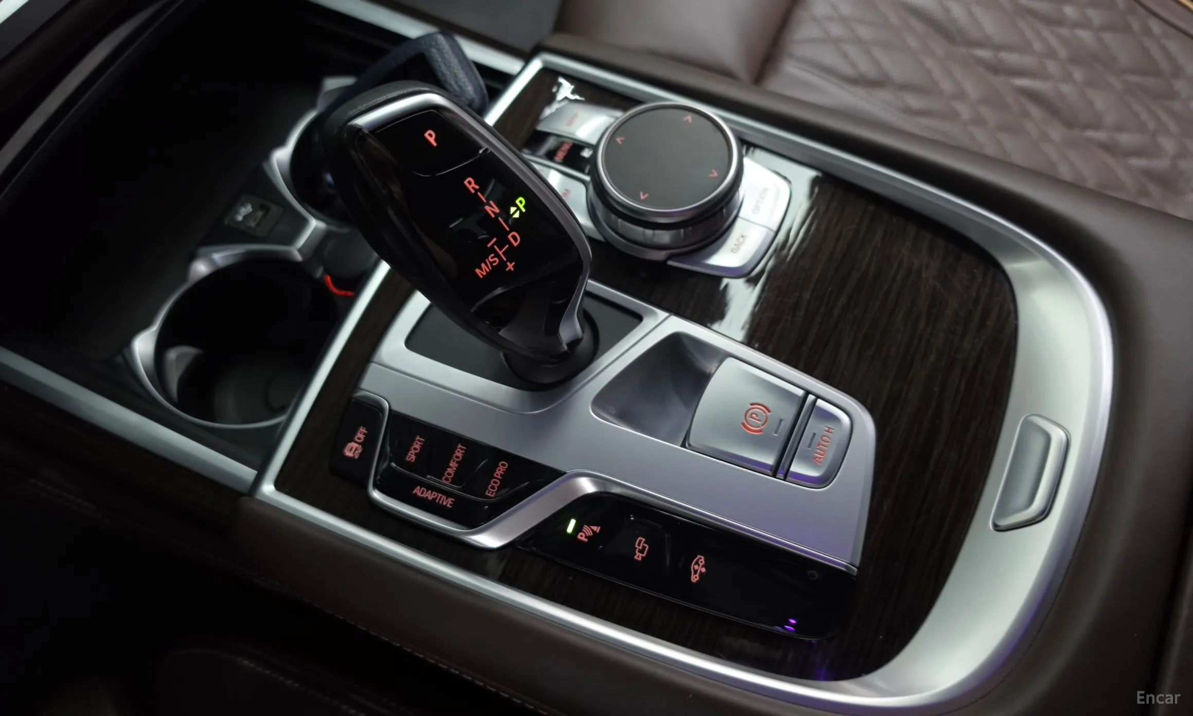 BMW 7 Series (G11) превью 9