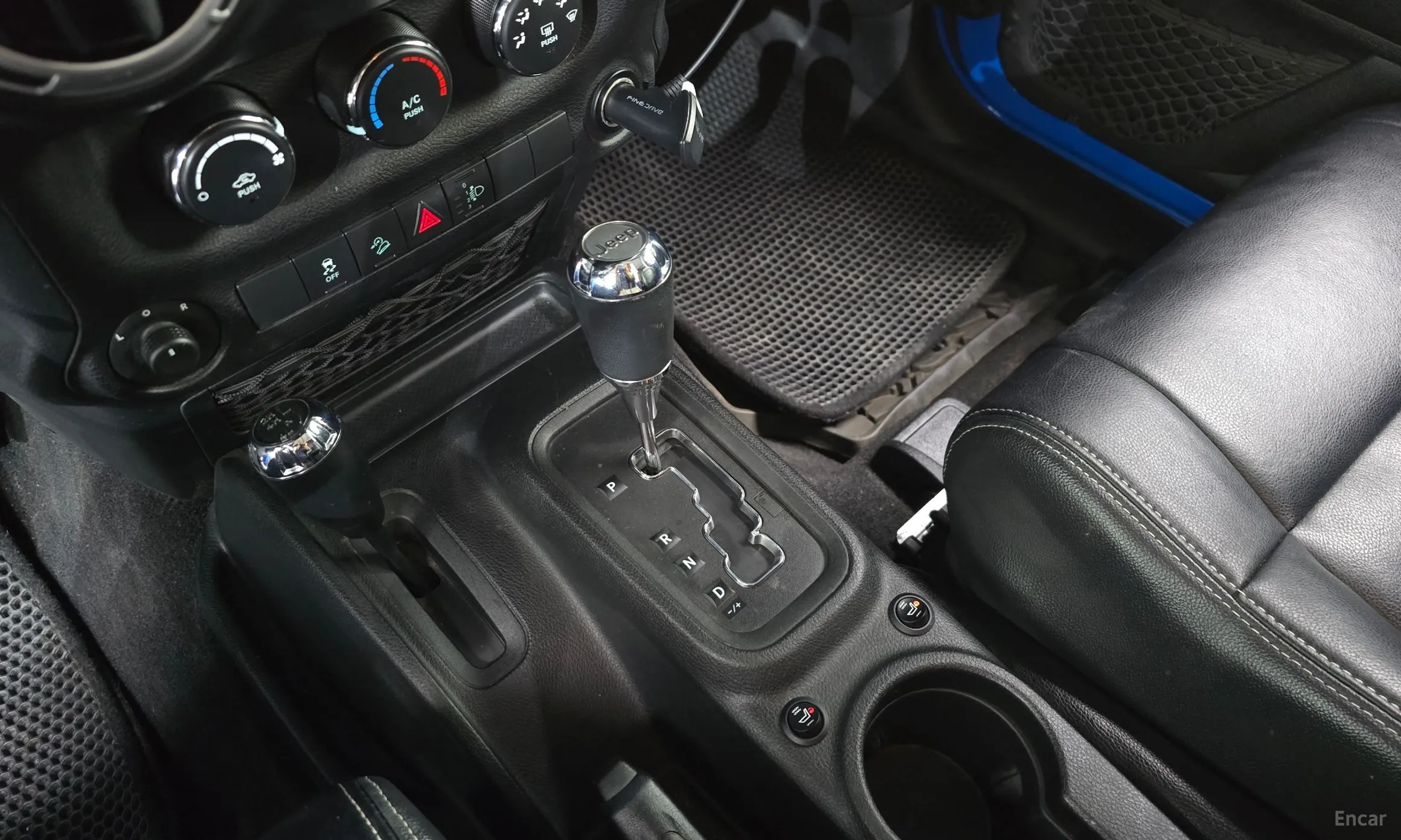 Jeep Wrangler (JK) превью 9