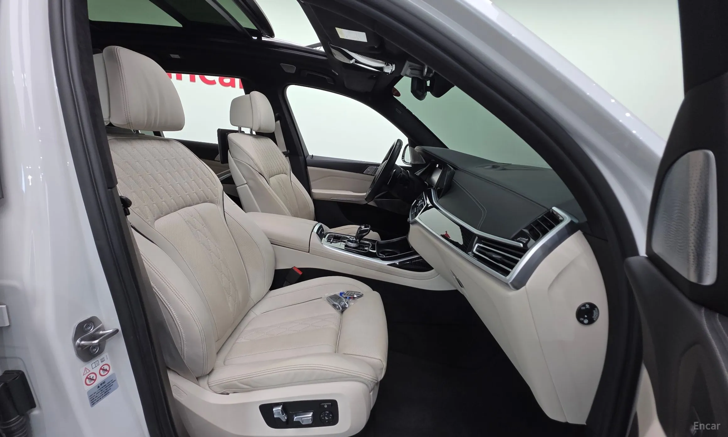 BMW X7 (G07) превью 10