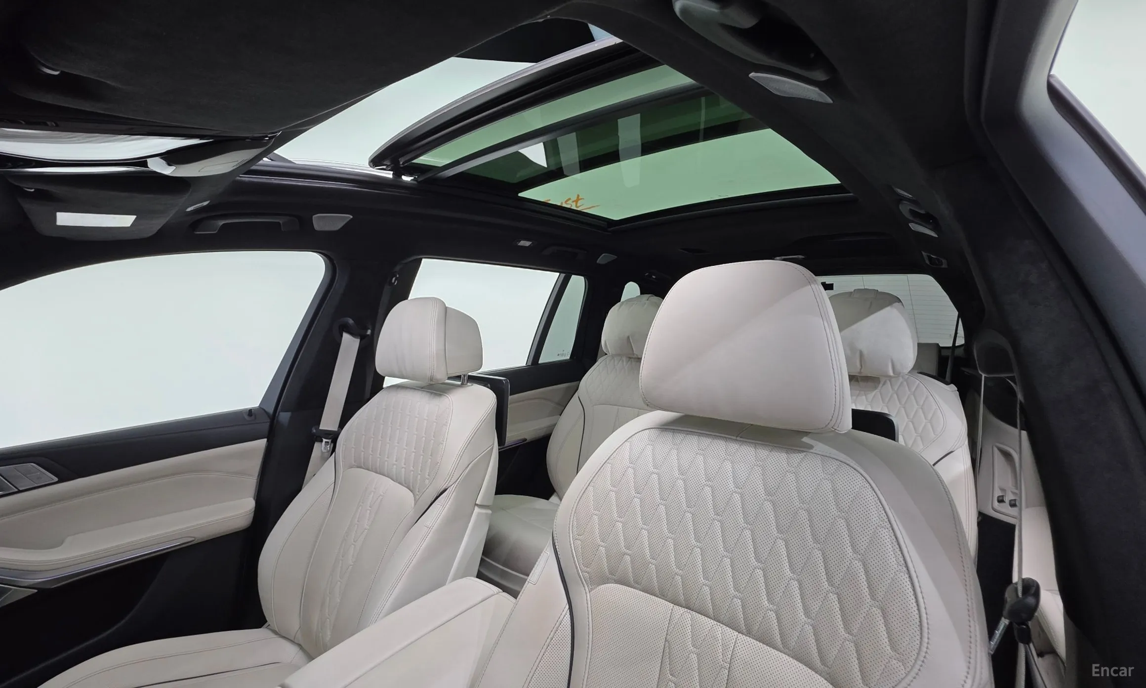 BMW X7 (G07) превью 12