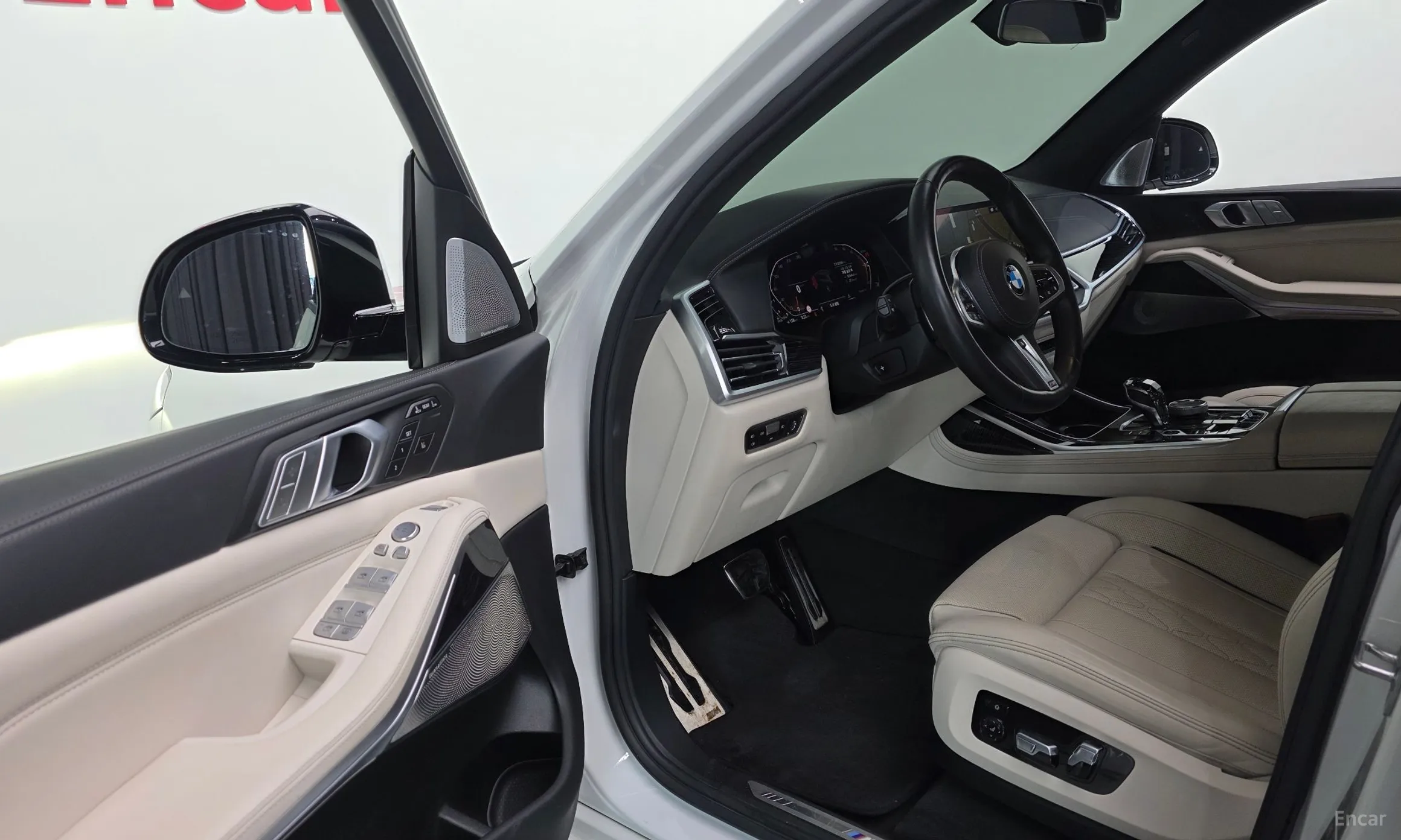 BMW X7 (G07) превью 13