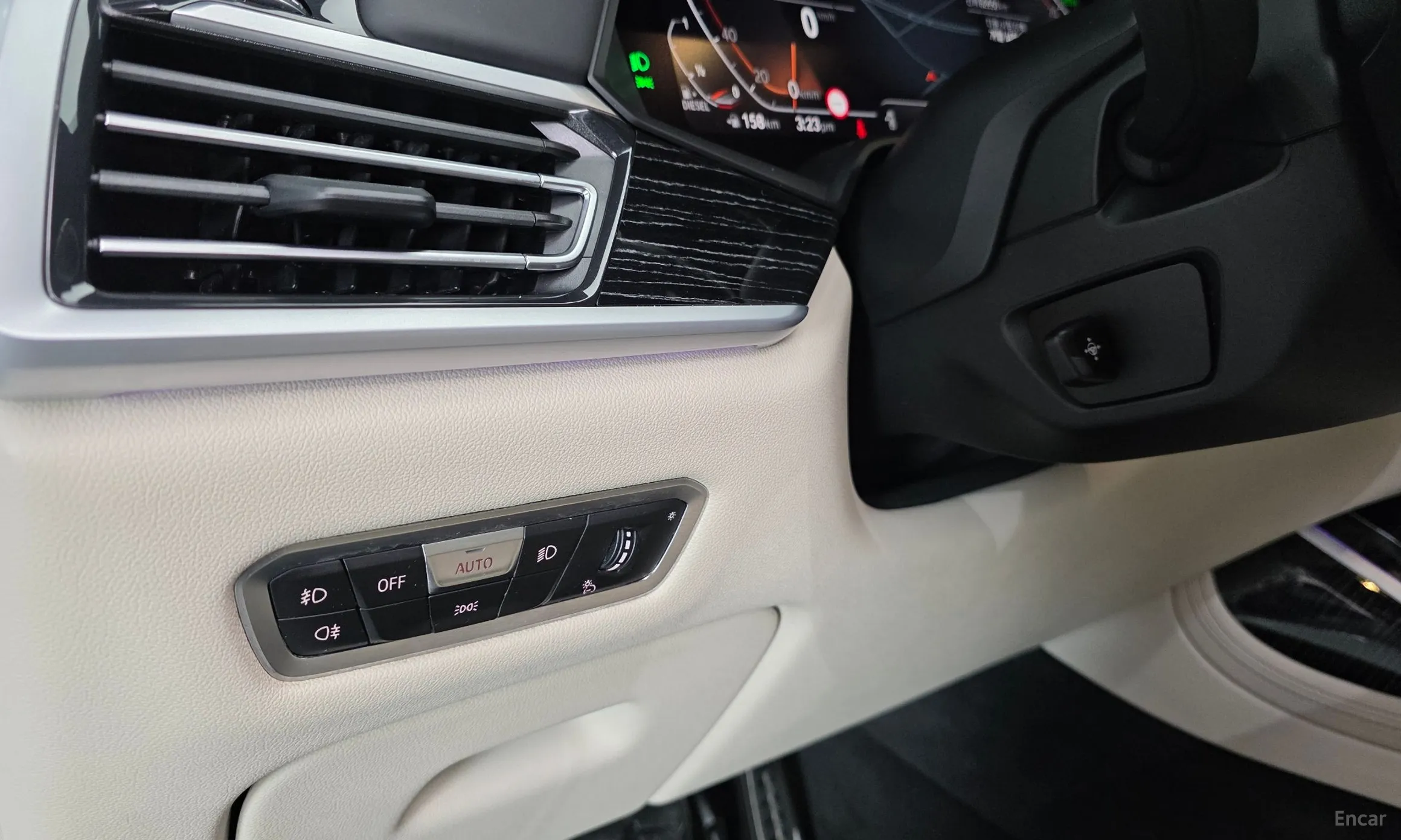 BMW X7 (G07) превью 15