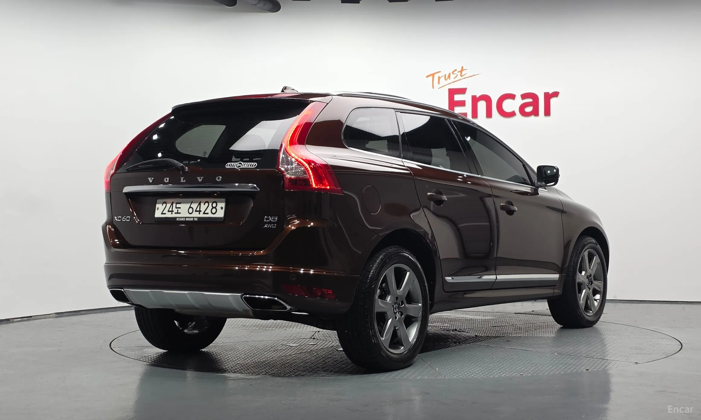 Volvo XC60 превью 2