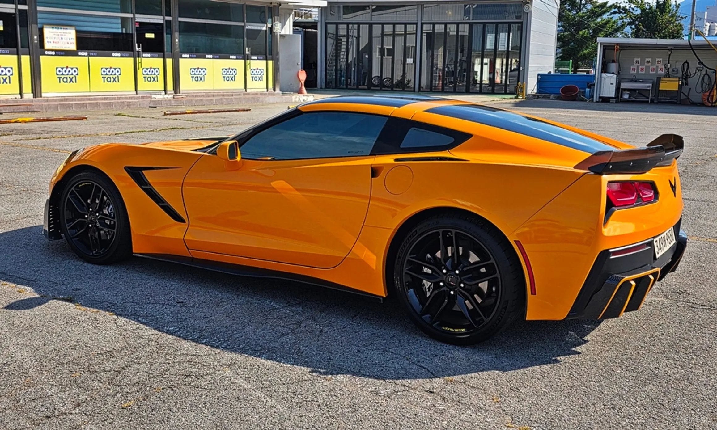 Chevrolet Corvette превью 6
