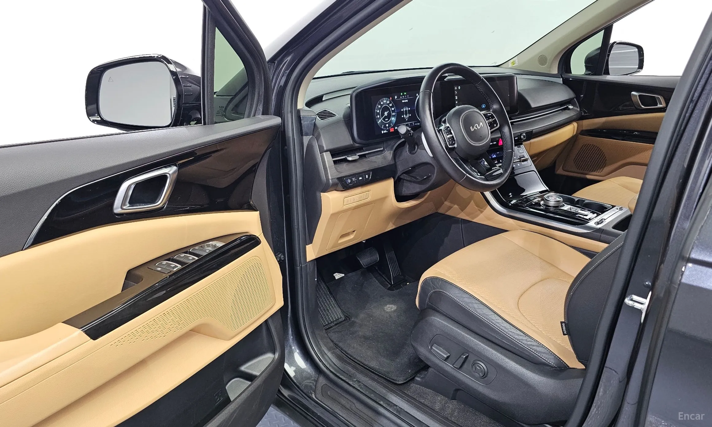 Kia Carnival Gen 4 превью 10