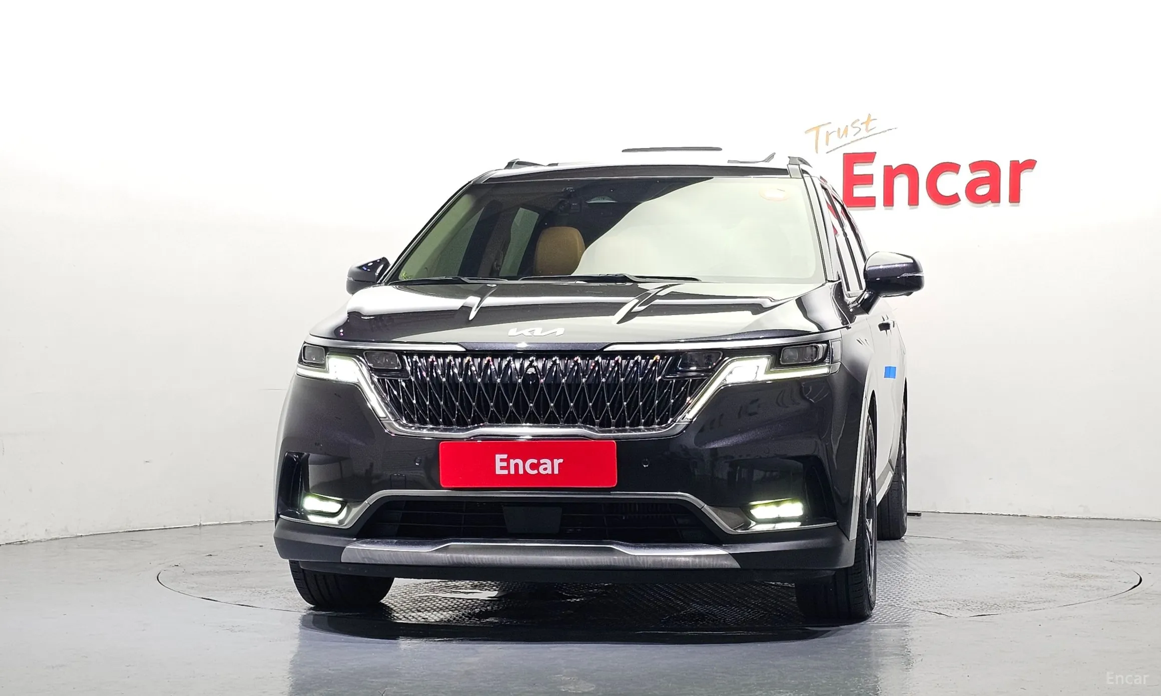 Kia Carnival Gen 4 превью 3