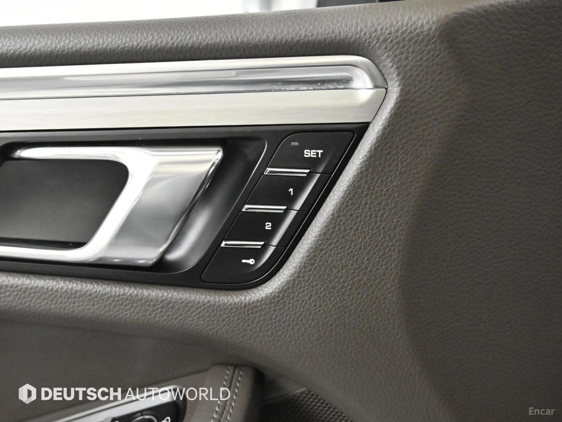 Porsche Macan превью 15