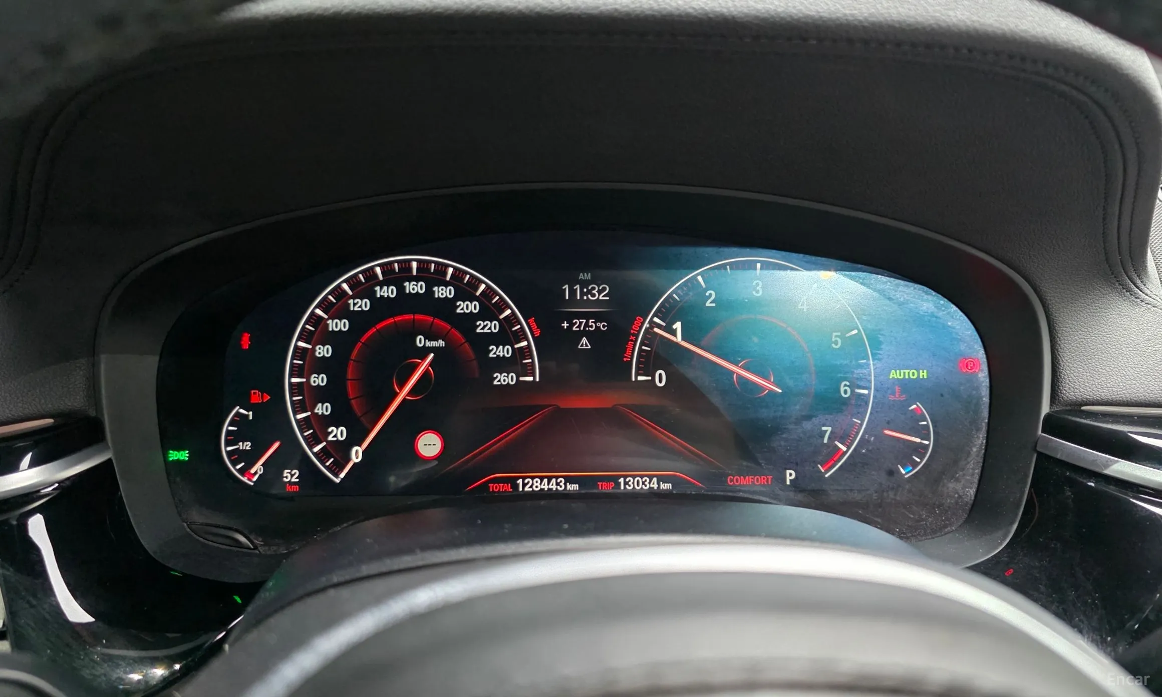 BMW 5 Series (G30) превью 8