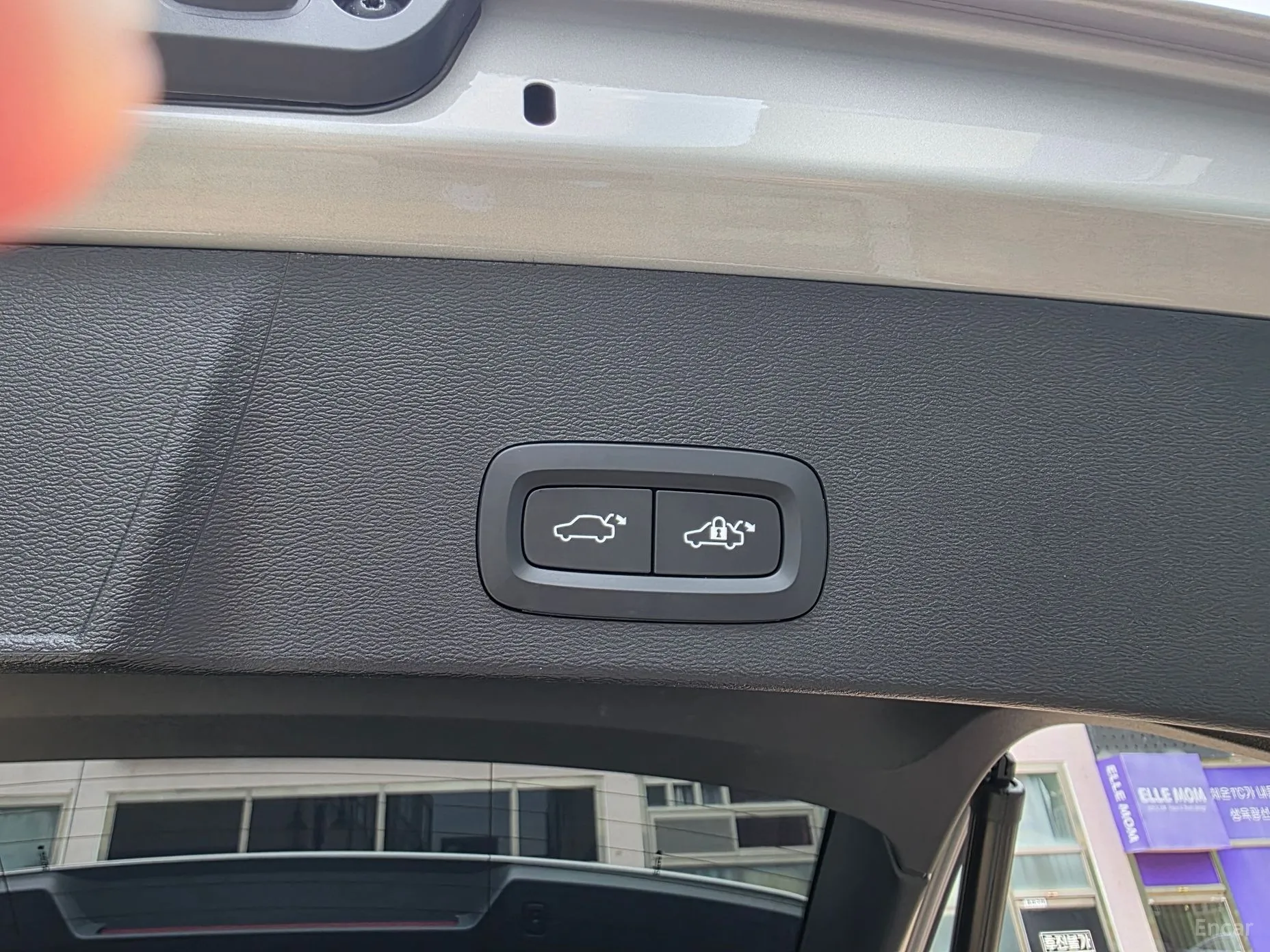 Volvo XC40 превью 13