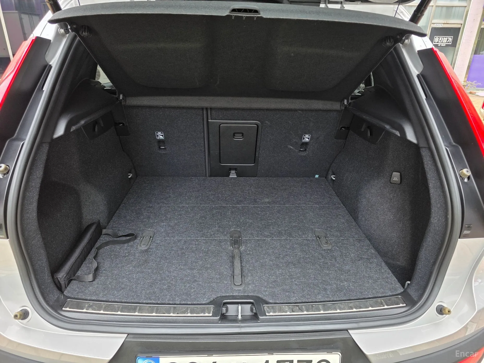 Volvo XC40 превью 6