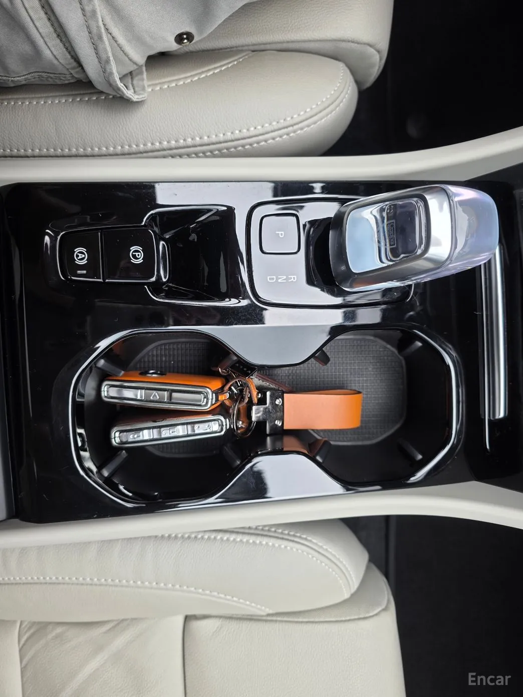 Volvo XC40 превью 9