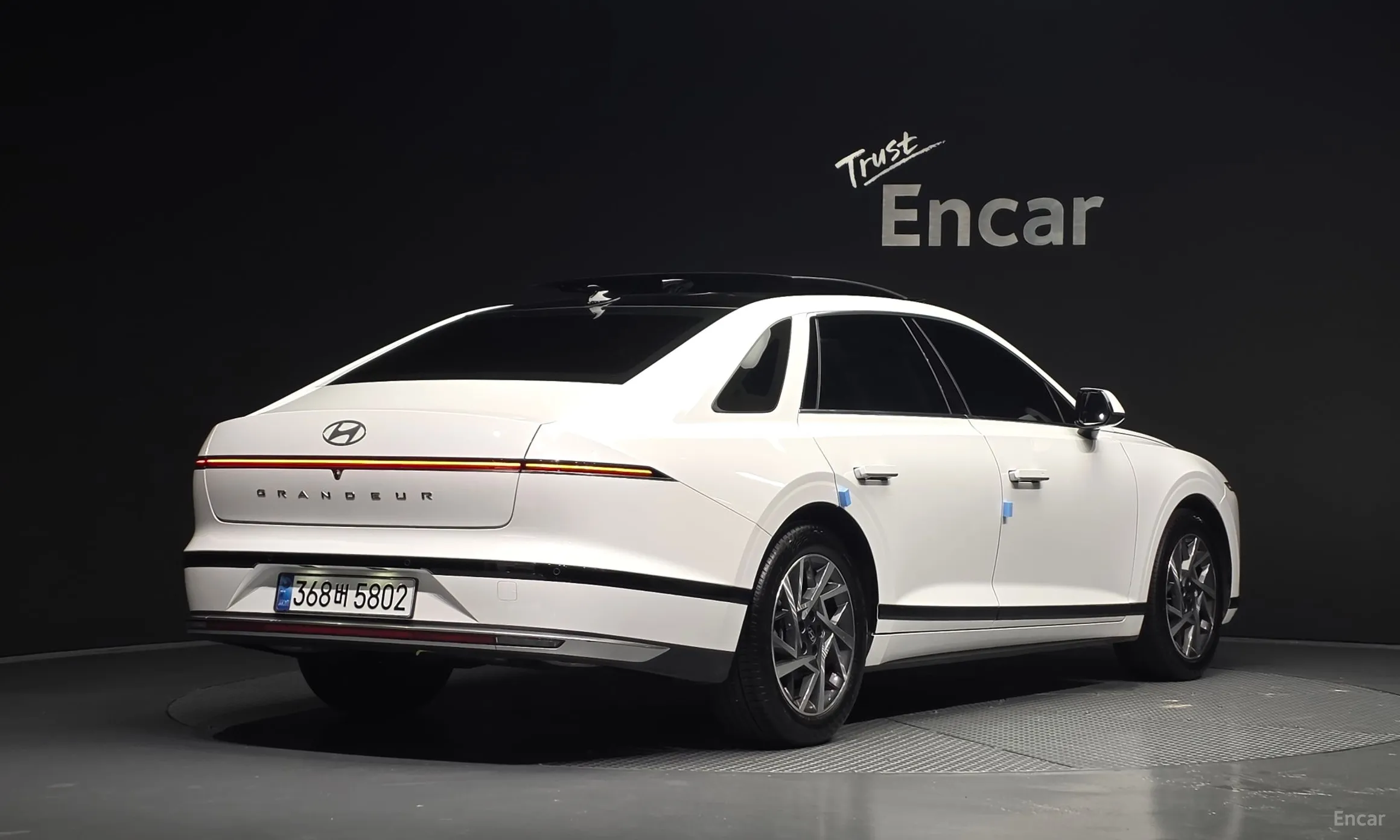 Hyundai Grandeur (GN7)