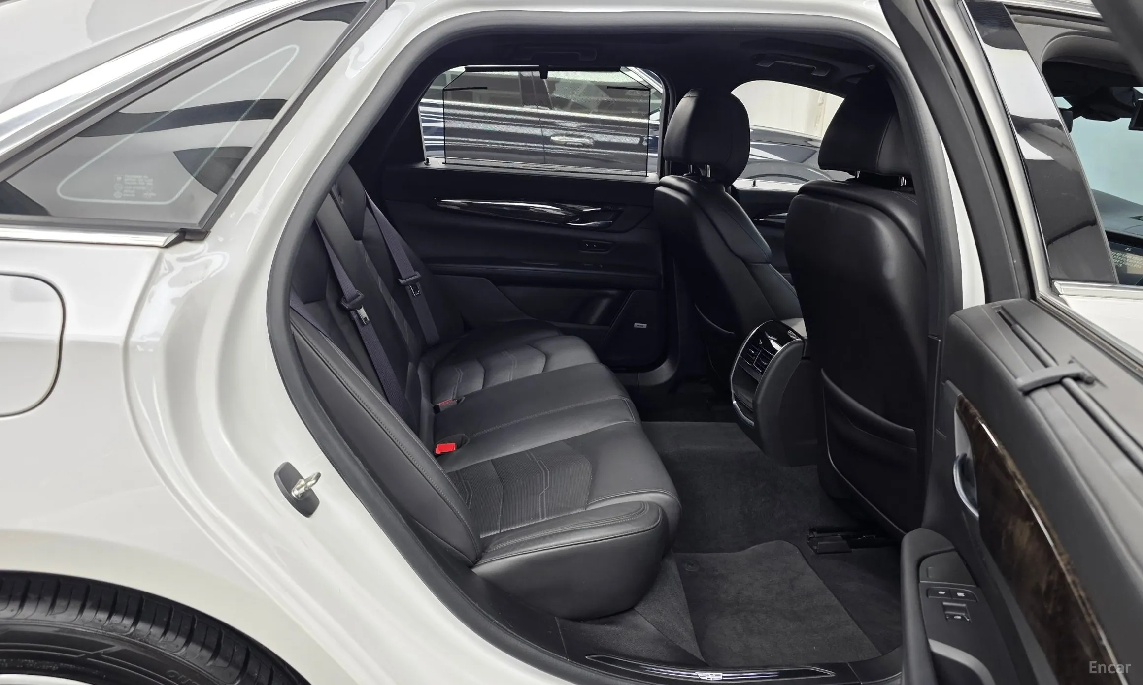 Cadillac CT6 превью 12