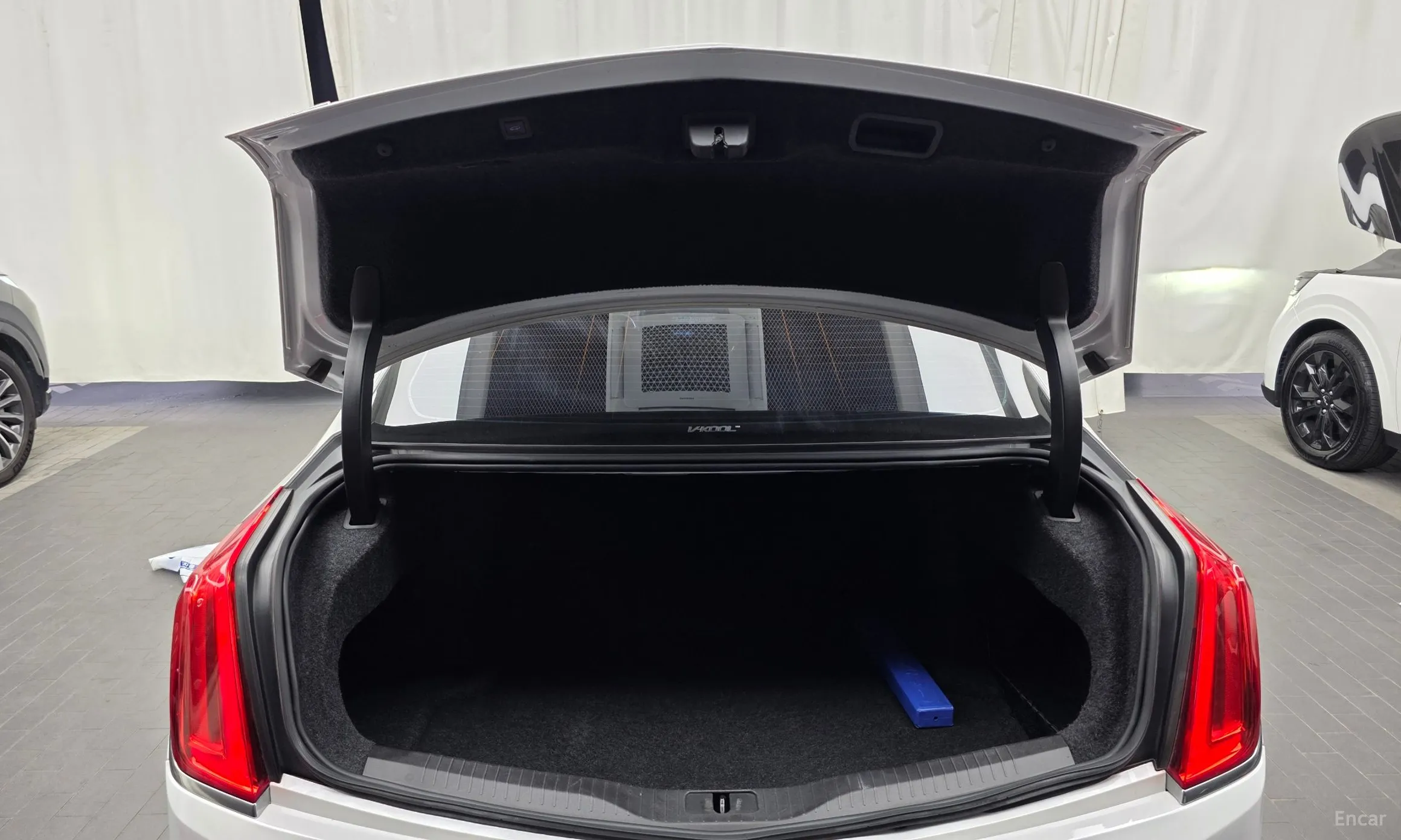 Cadillac CT6 превью 20