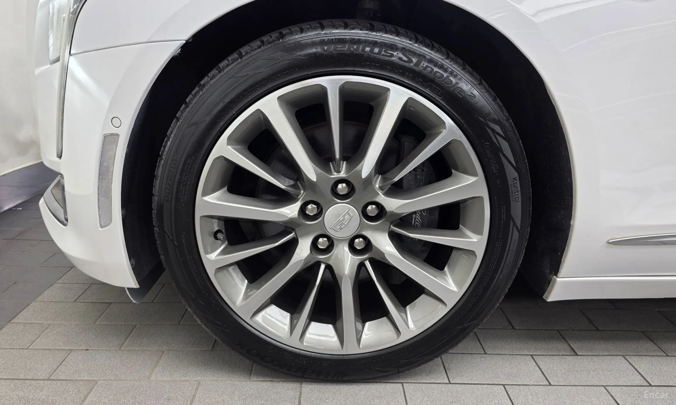 Cadillac CT6 превью 5