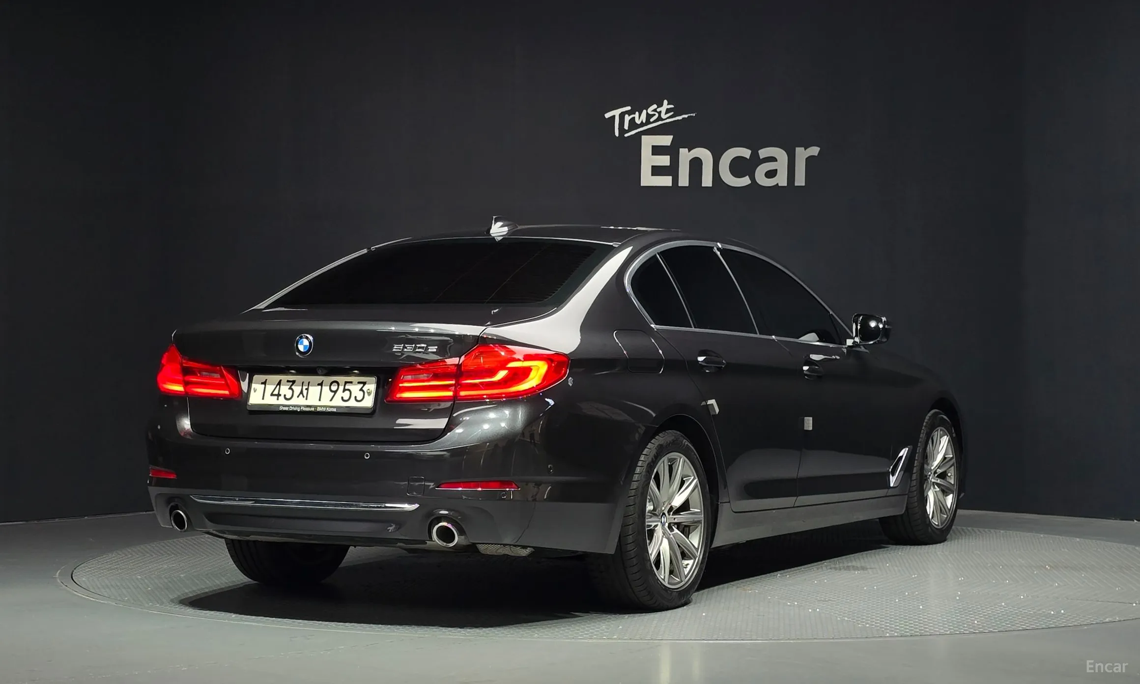 BMW 5 Series (G30)