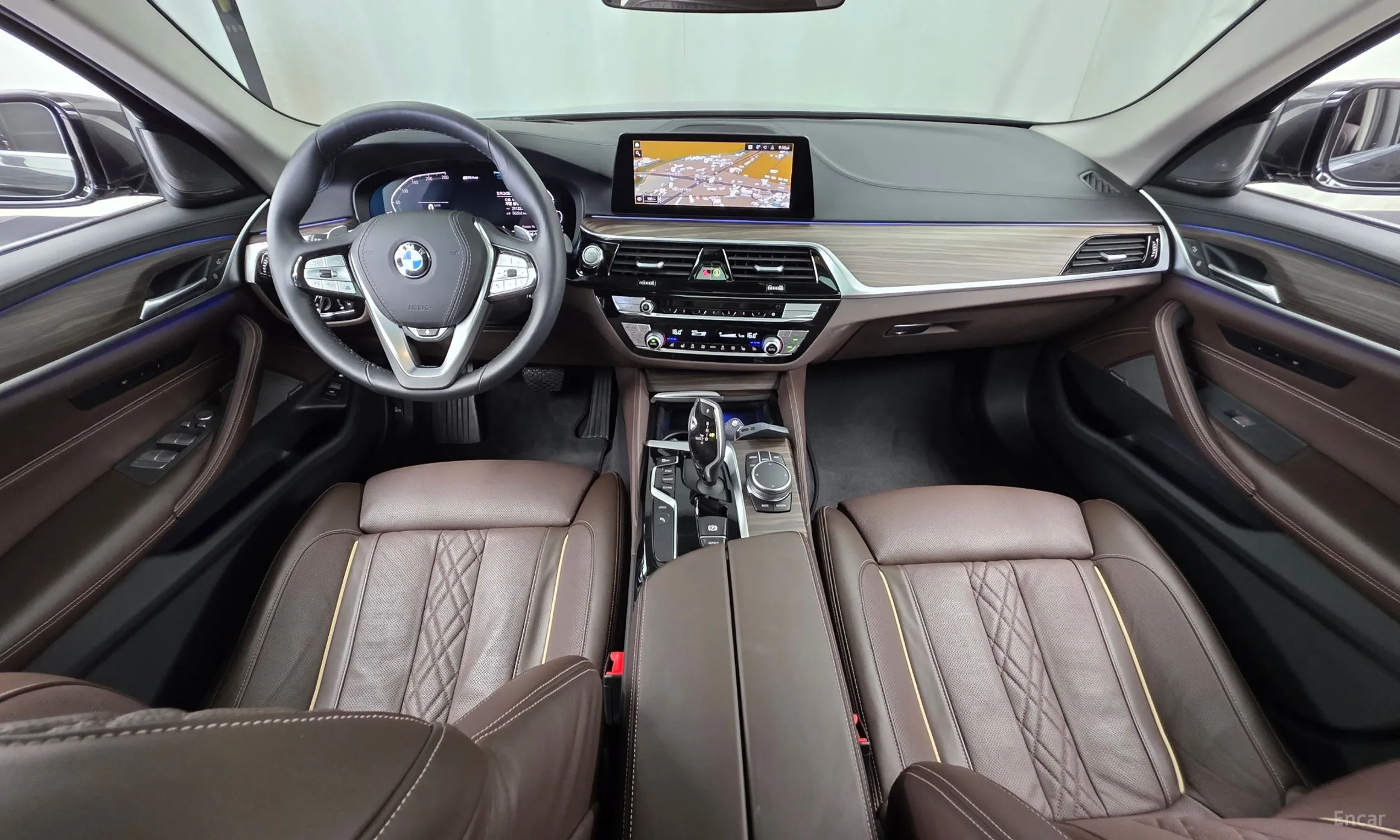 BMW 5 Series (G30) превью 7