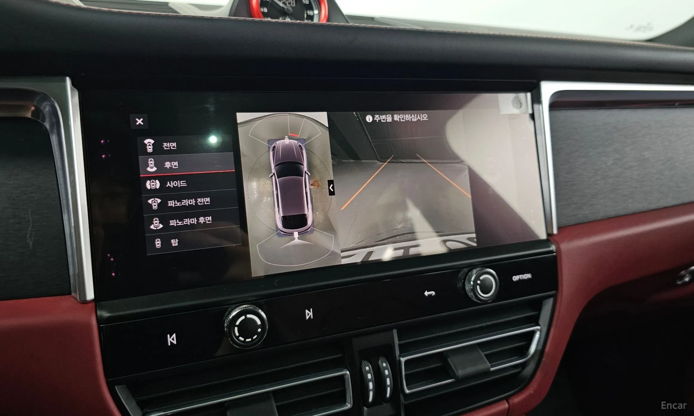 Porsche Macan превью 16