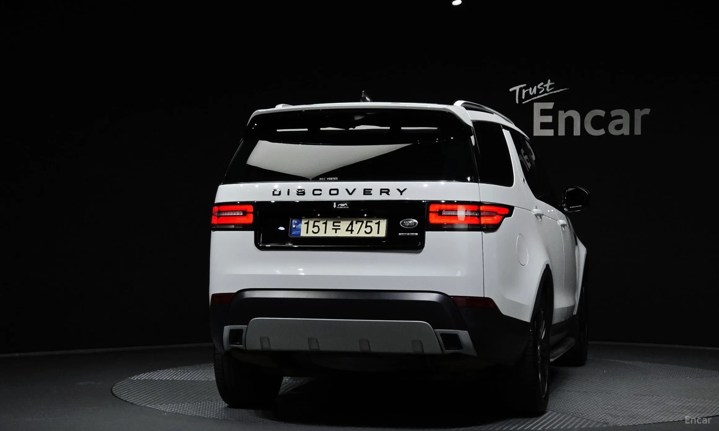 Land Rover Discovery 5 превью 4