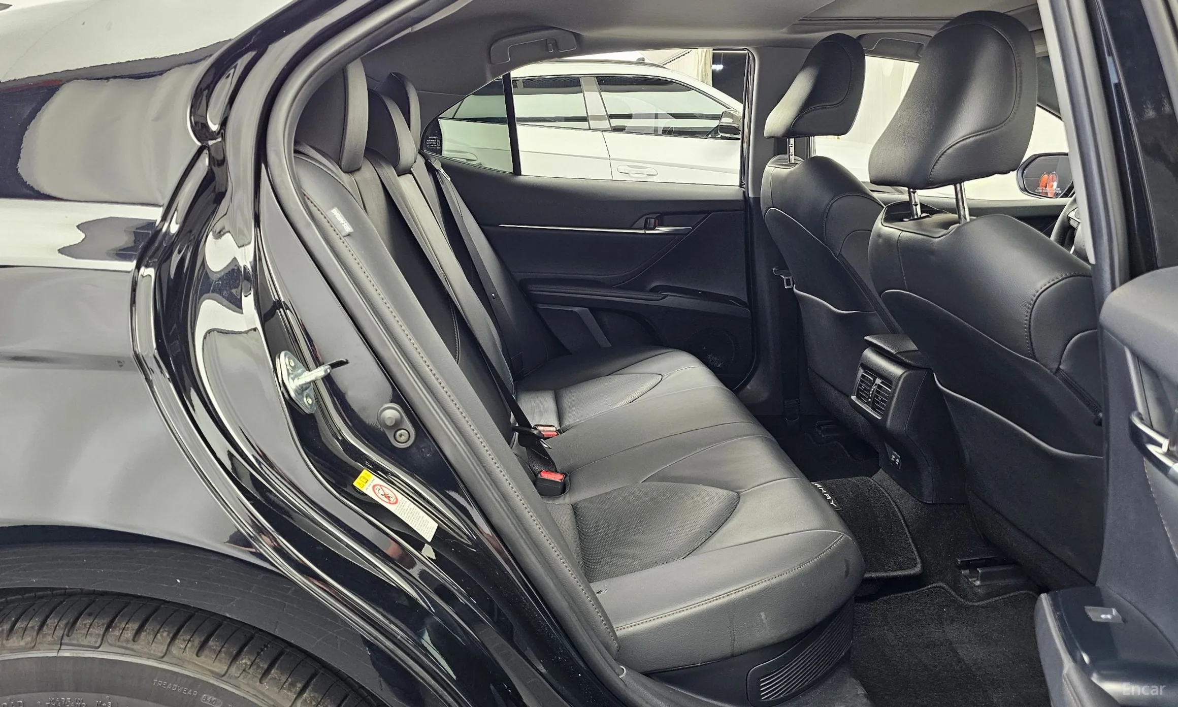 Toyota Camry (XV70) превью 12