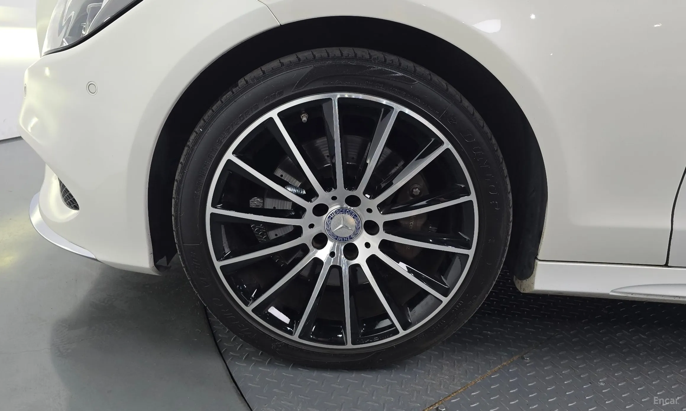 Mercedes Benz CLS-Class W218 превью 5