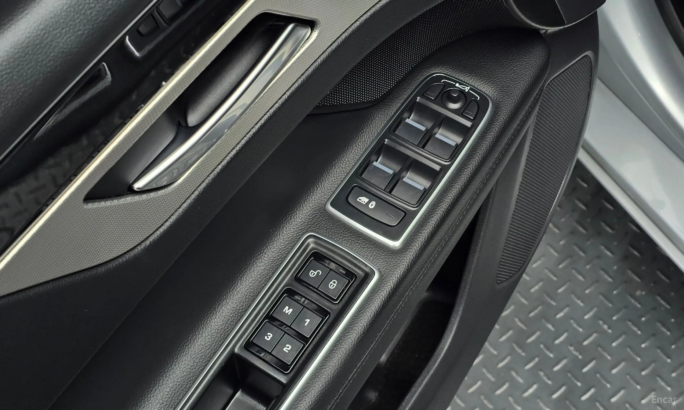 Jaguar XF (x260) превью 17