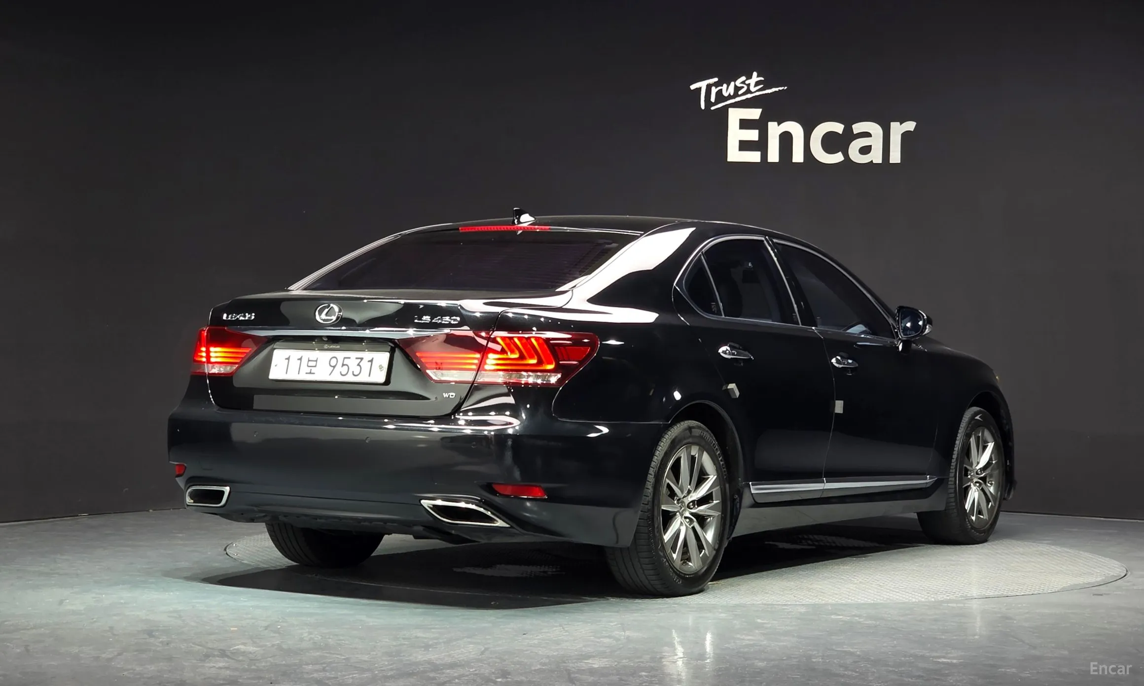 Lexus LS460