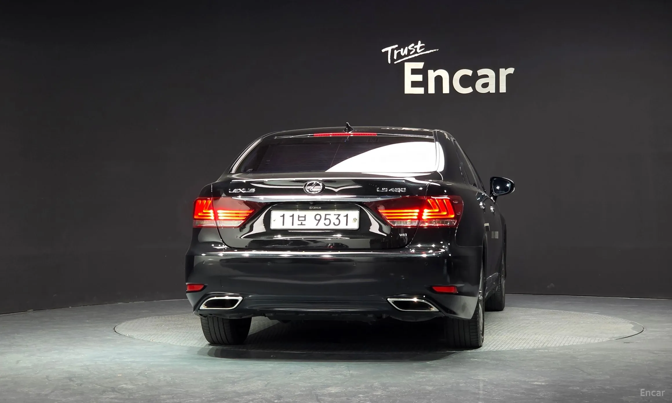 Lexus LS460 превью 4
