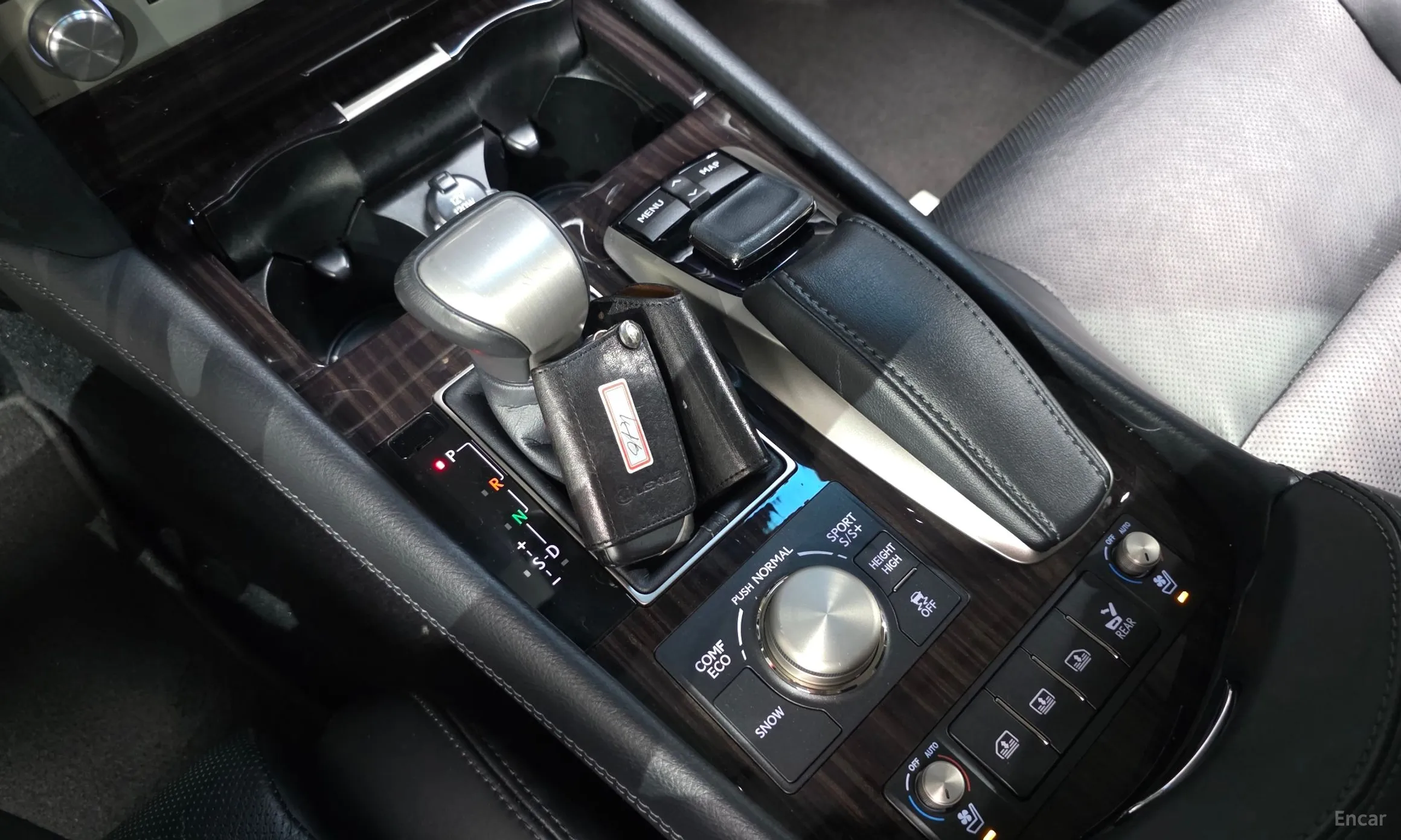 Lexus LS460 превью 9