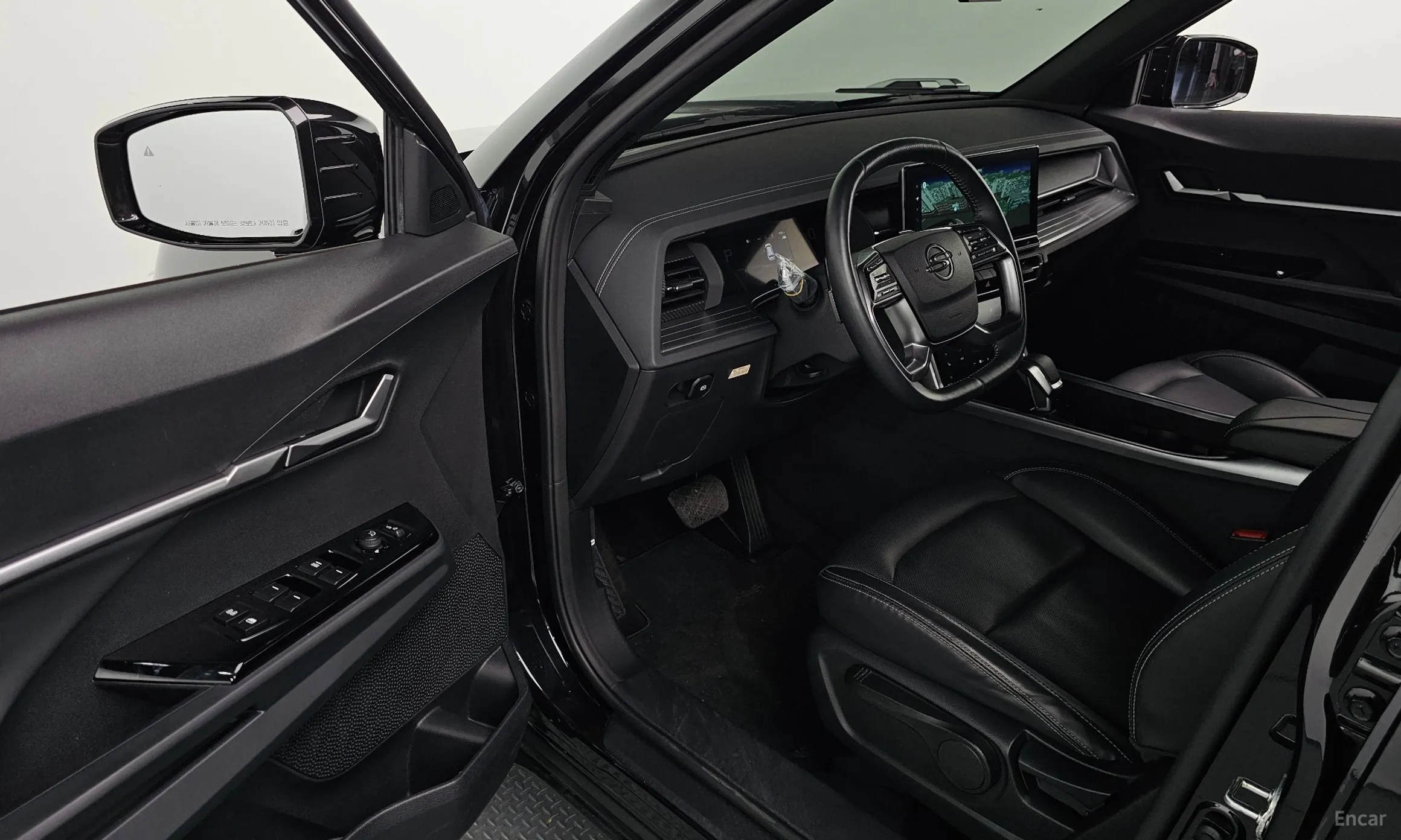 KG Mobility (SsangYong) Torres превью 10