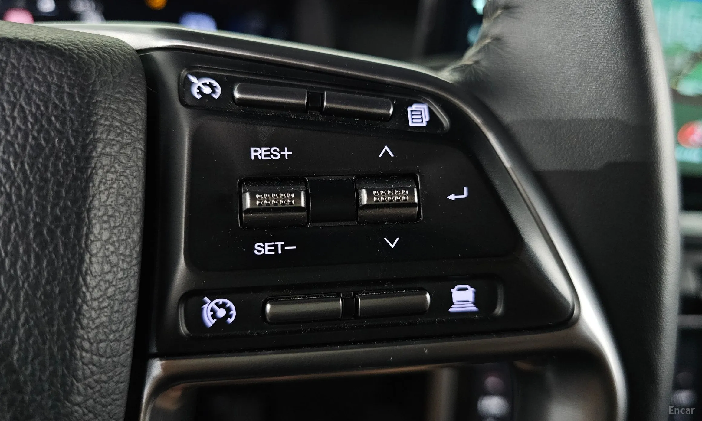 KG Mobility (SsangYong) Torres превью 16