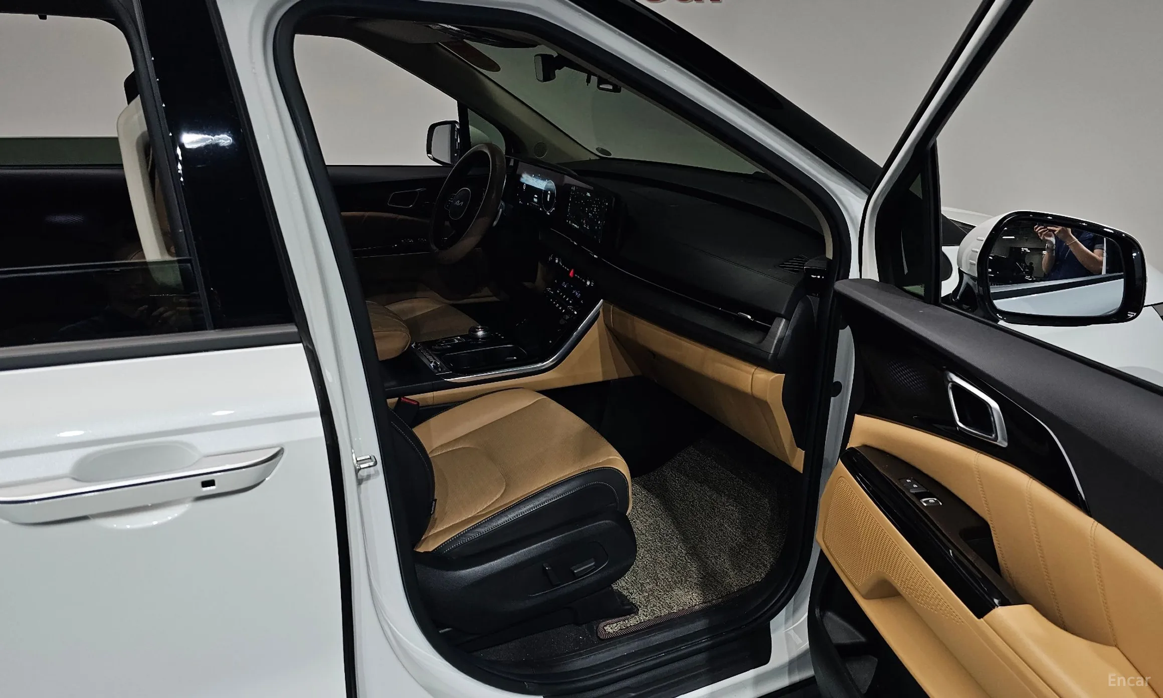 Kia Carnival Gen 4 превью 11