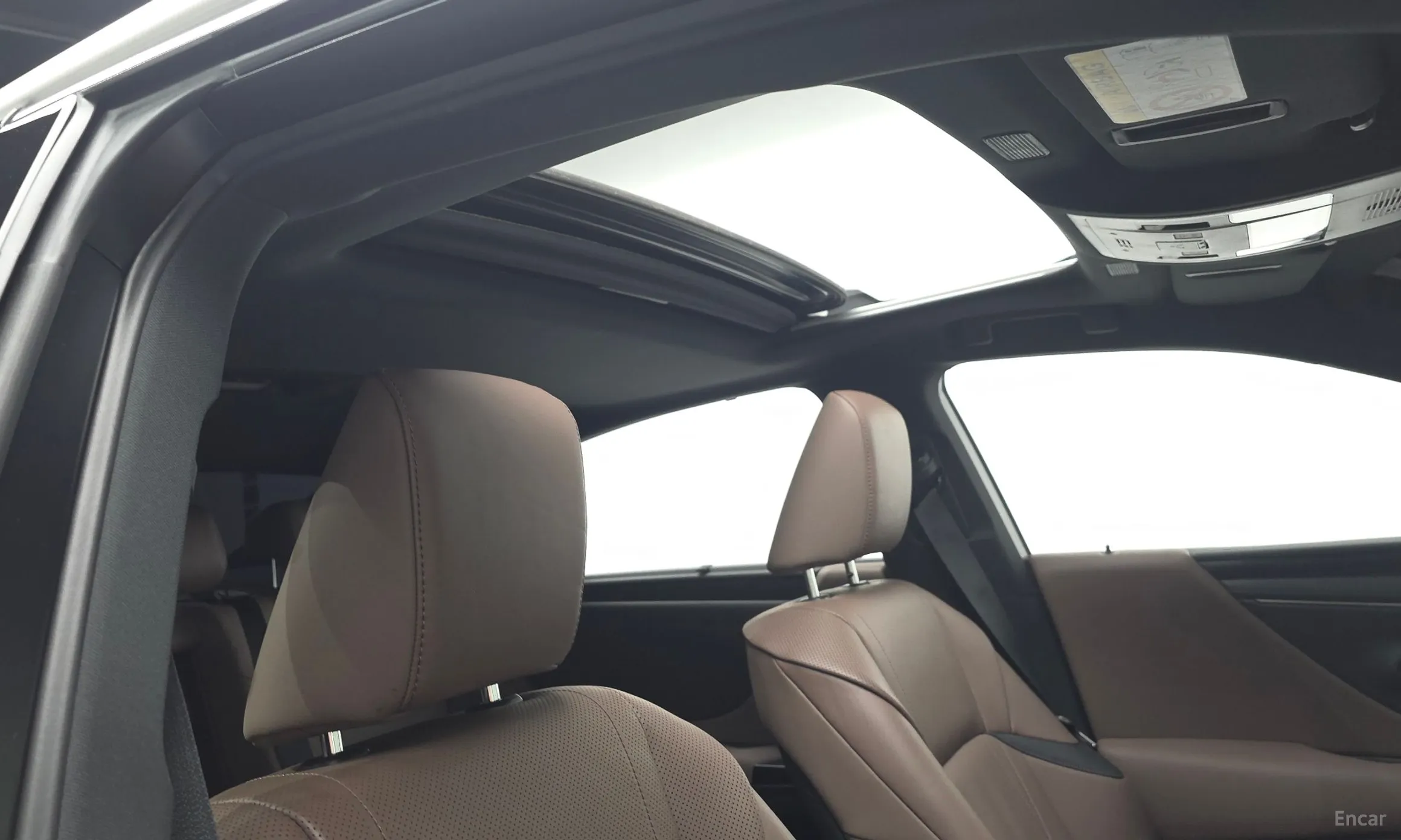 Lexus ES300h 7th Generation превью 16