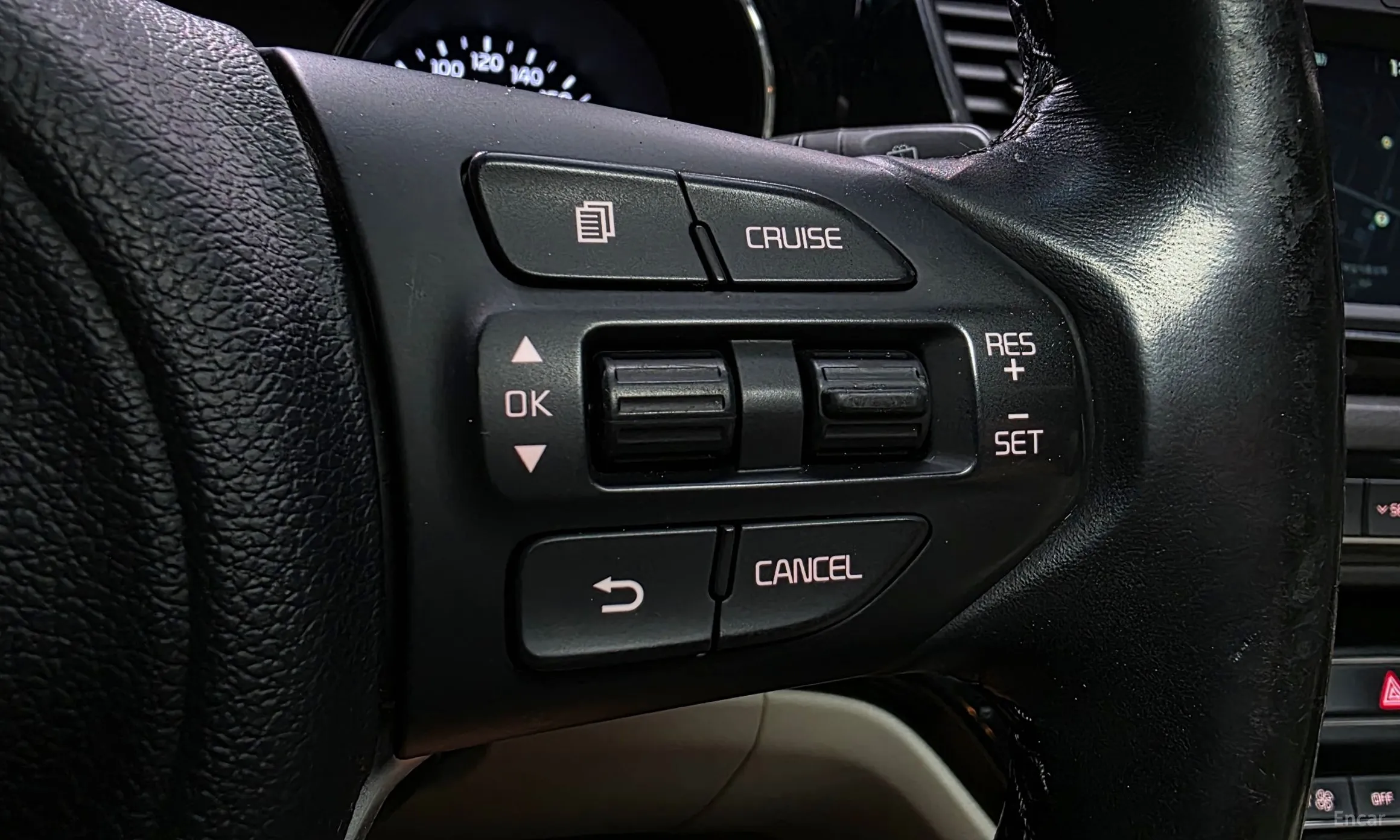 Kia Carnival превью 17