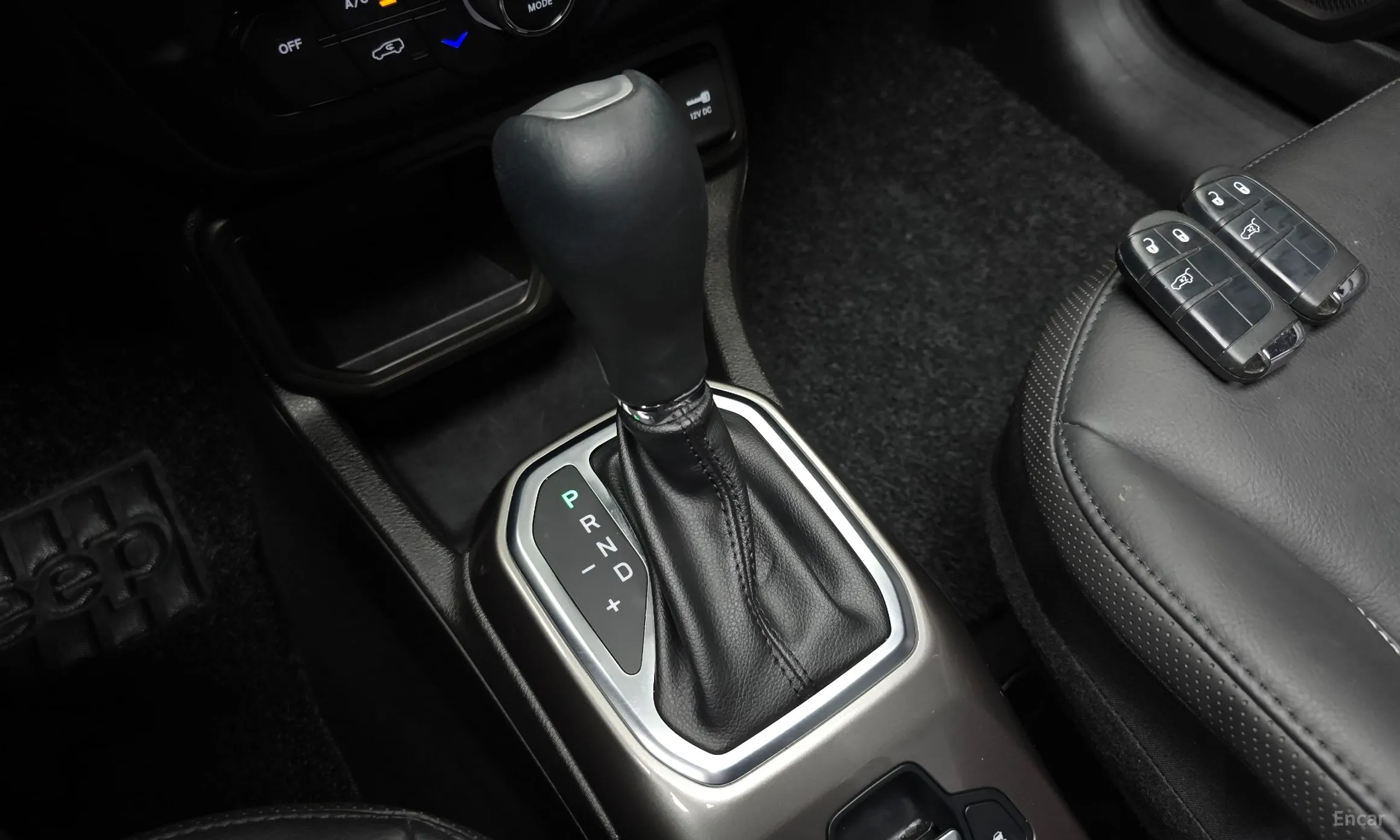 Jeep Renegade превью 9