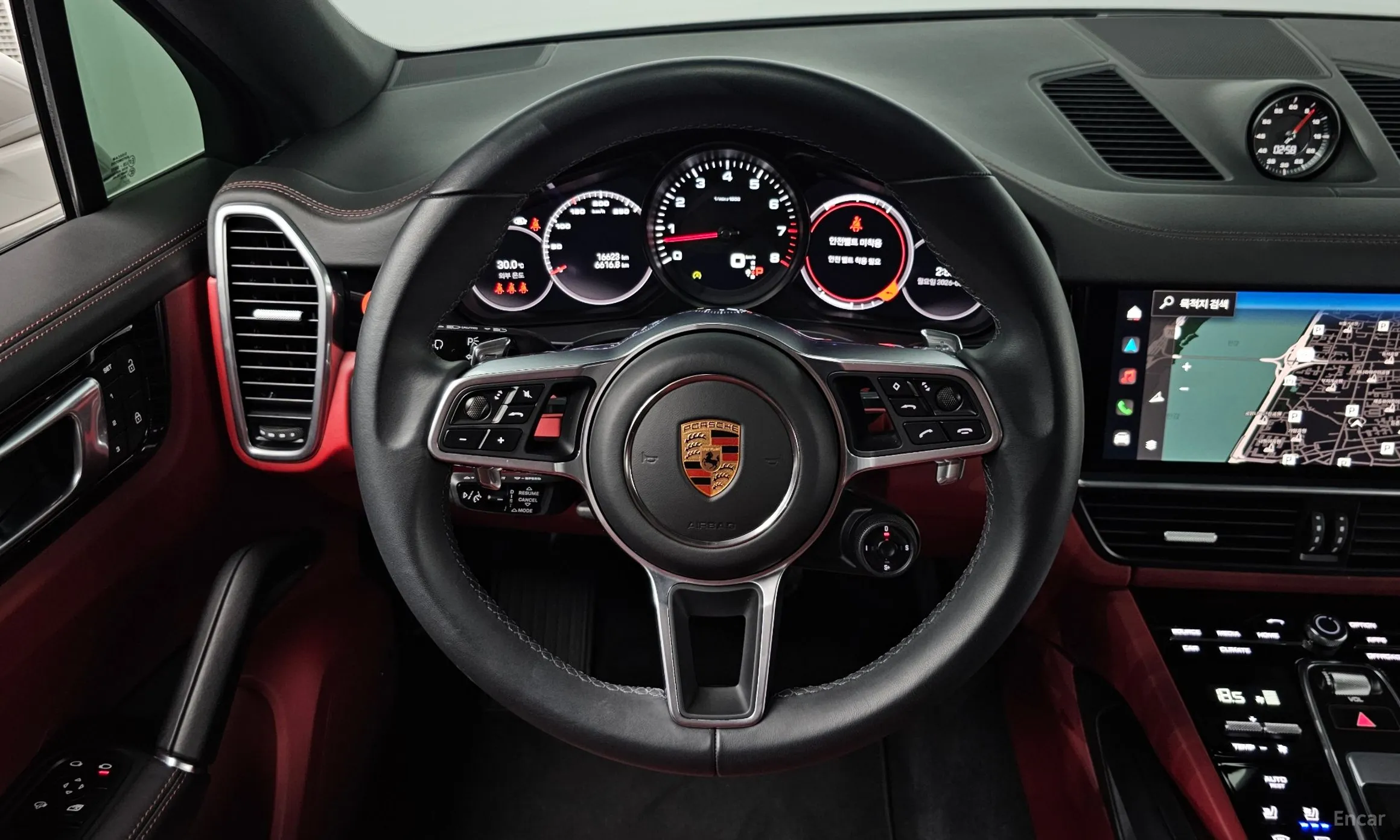 Porsche Cayenne (PO536) превью 13
