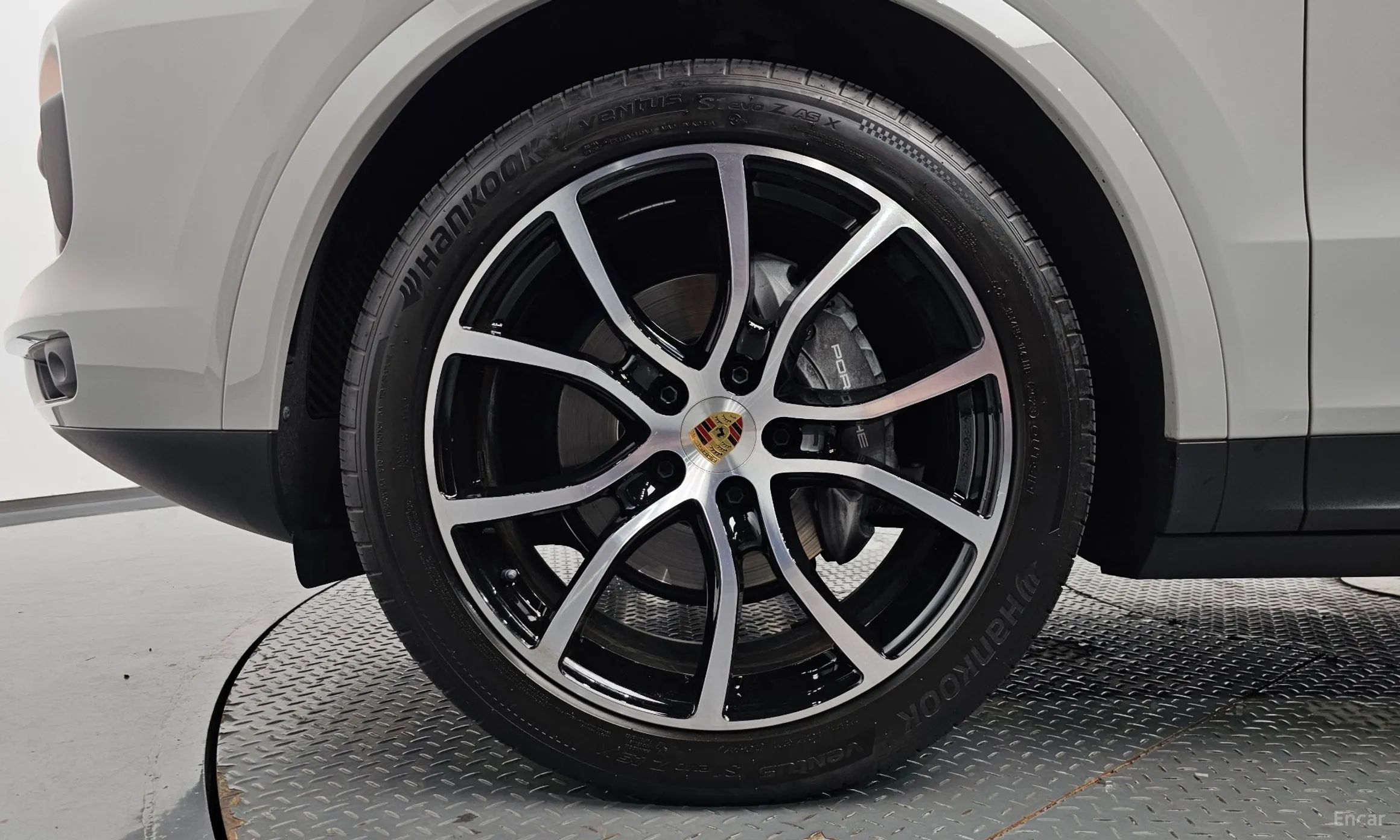 Porsche Cayenne (PO536) превью 5
