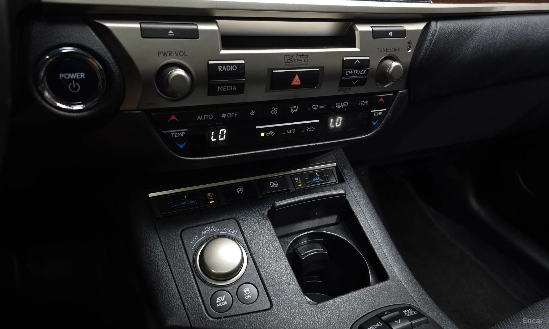 Lexus New ES300h превью 16