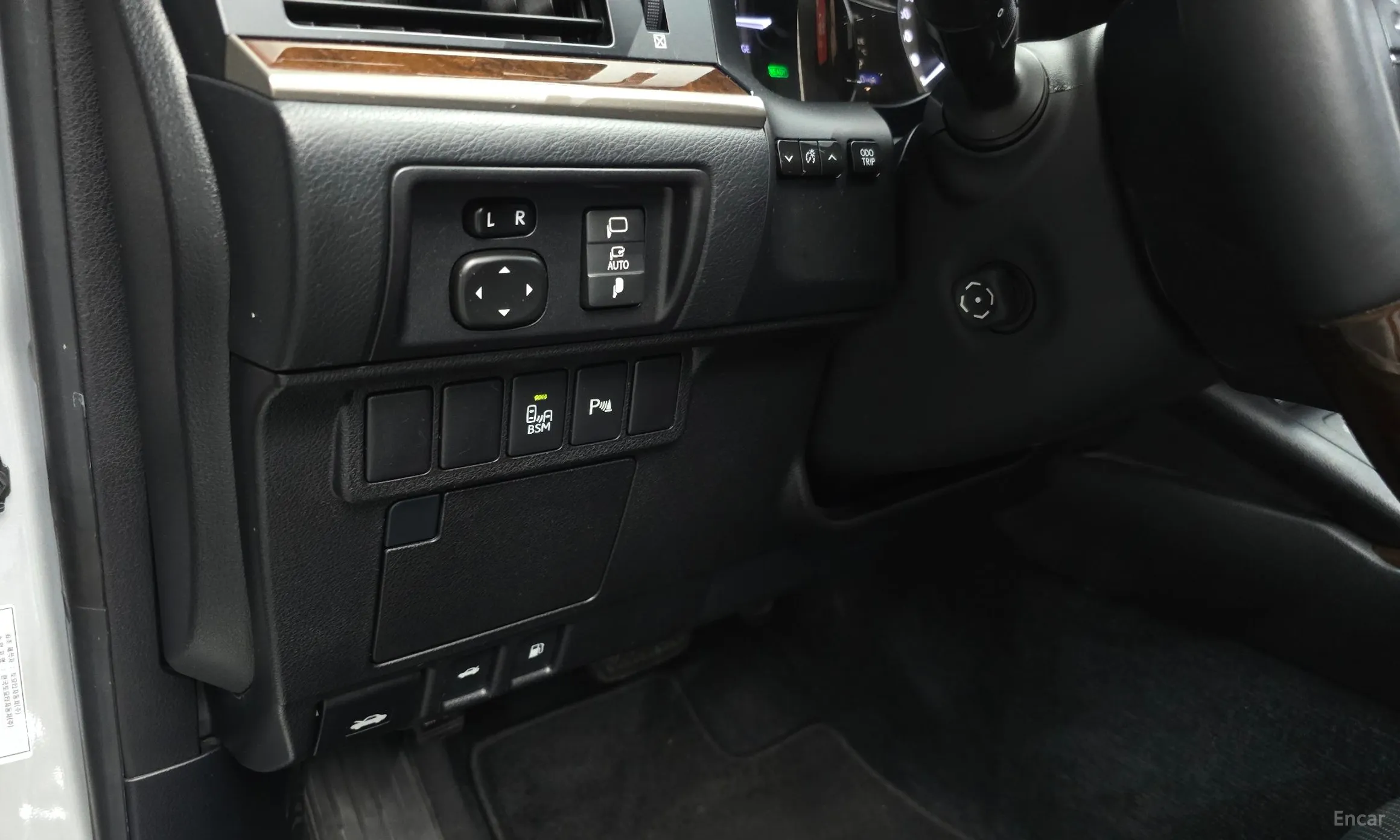 Lexus New ES300h превью 17