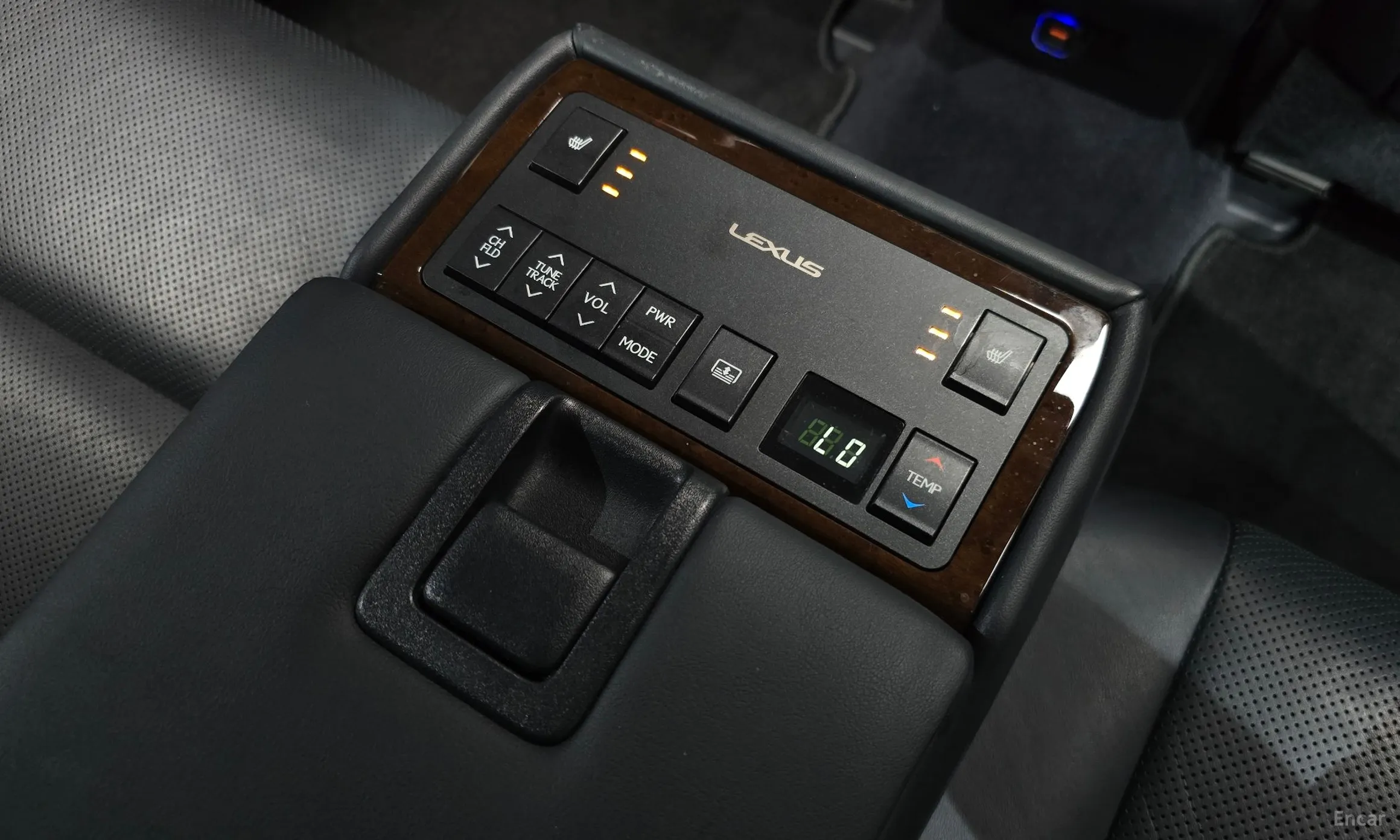 Lexus New ES300h превью 19