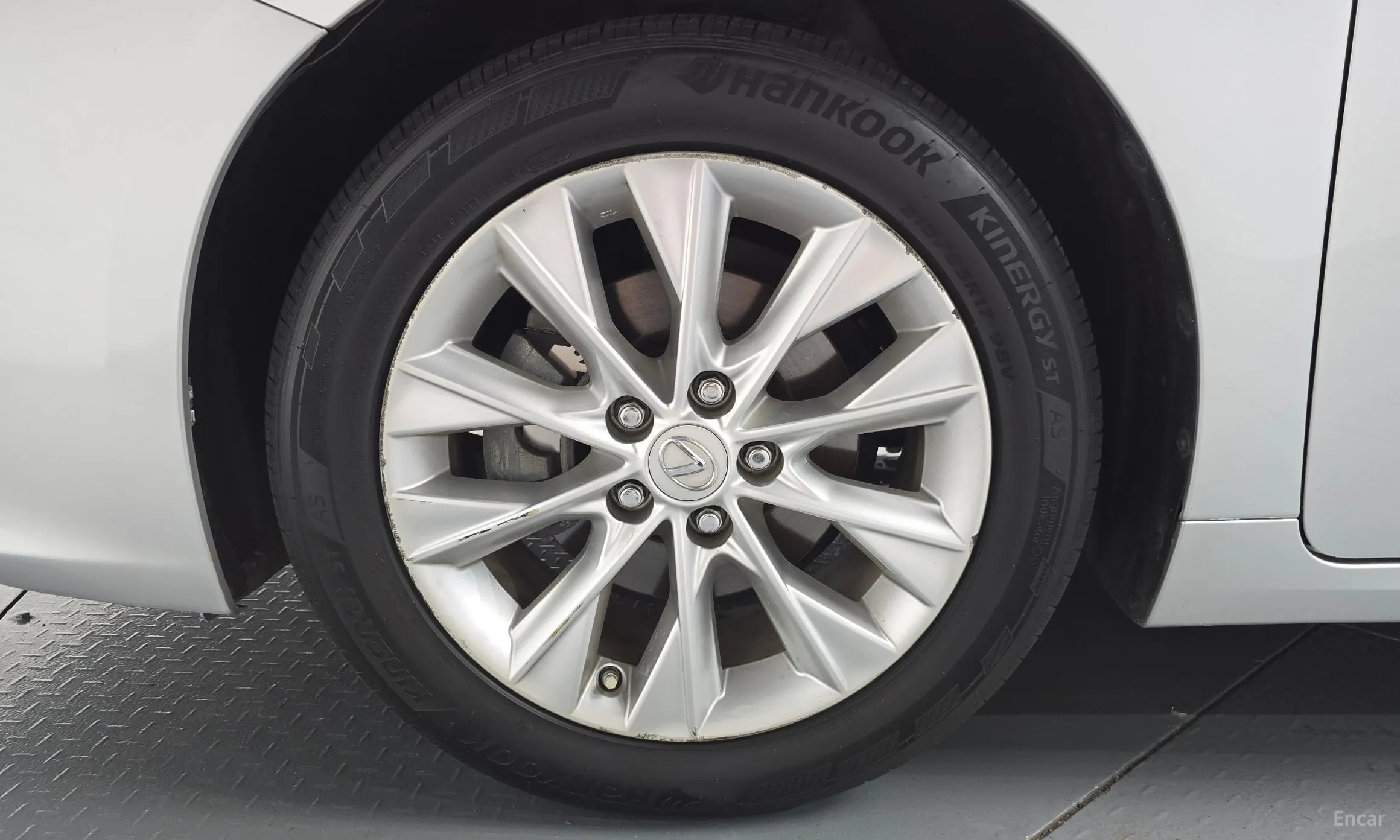 Lexus New ES300h превью 5