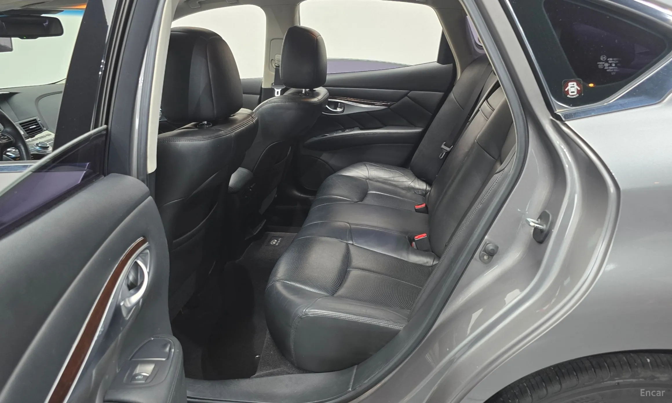 Infiniti M37 превью 11