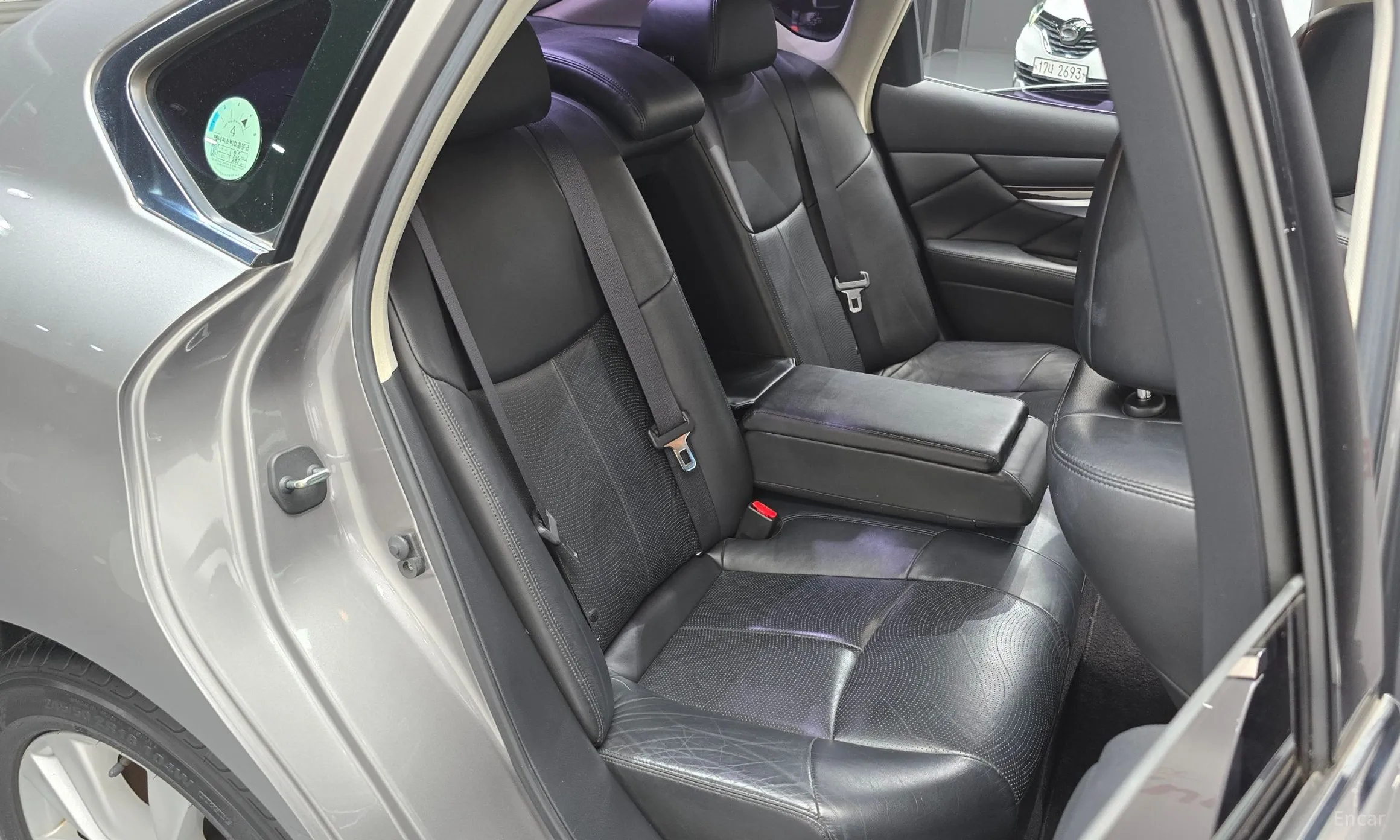 Infiniti M37 превью 12