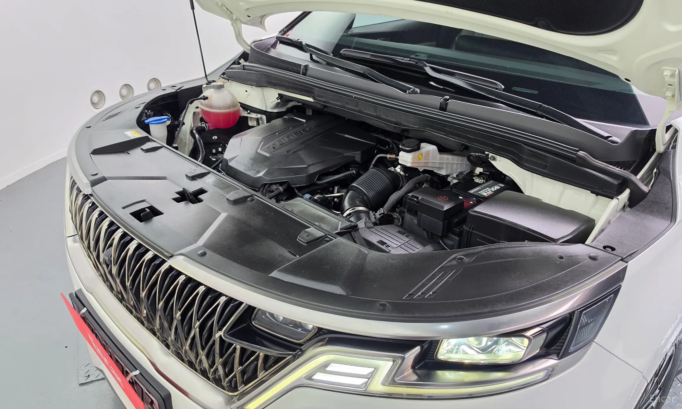 Kia Carnival Gen 4 превью 6