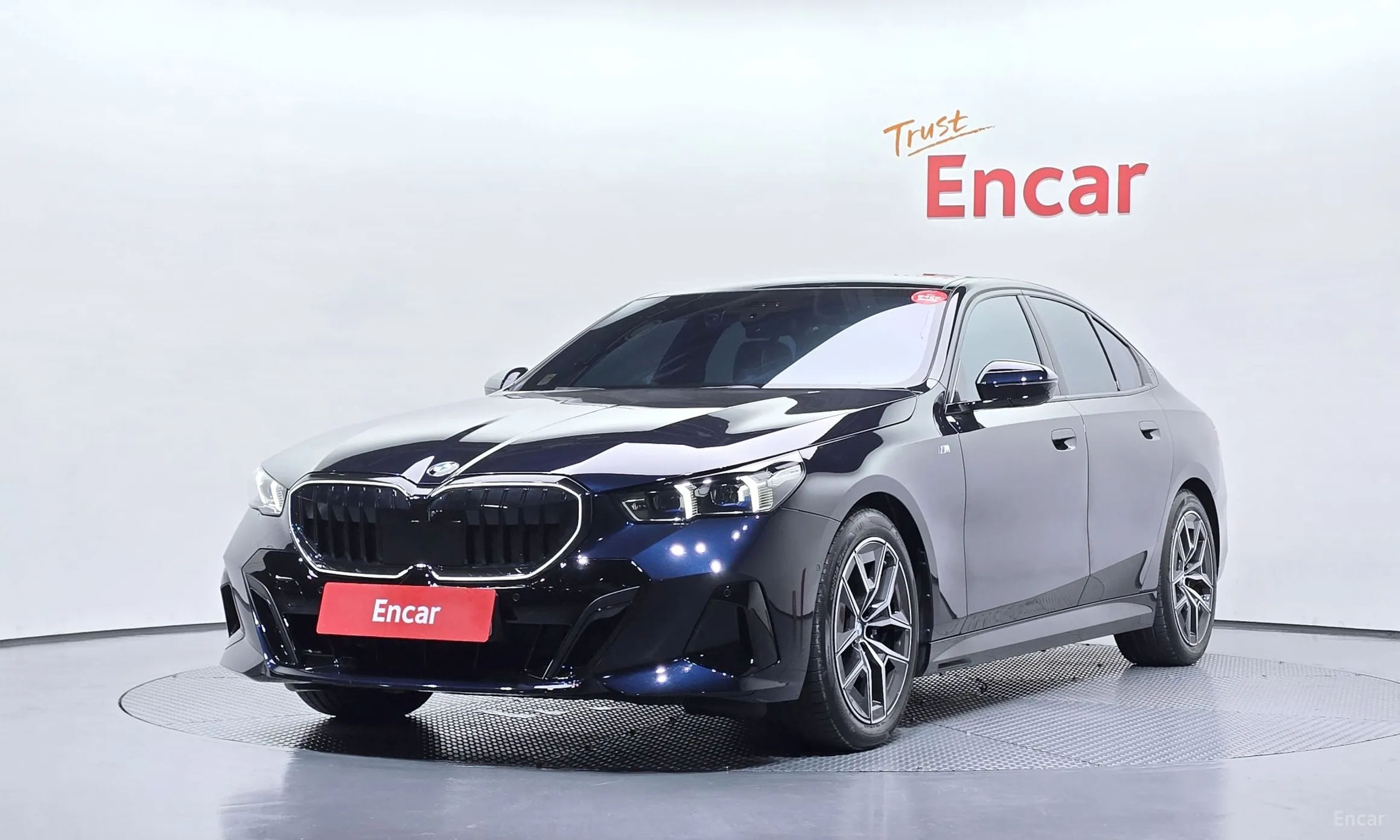 BMW 5 Series (G60)