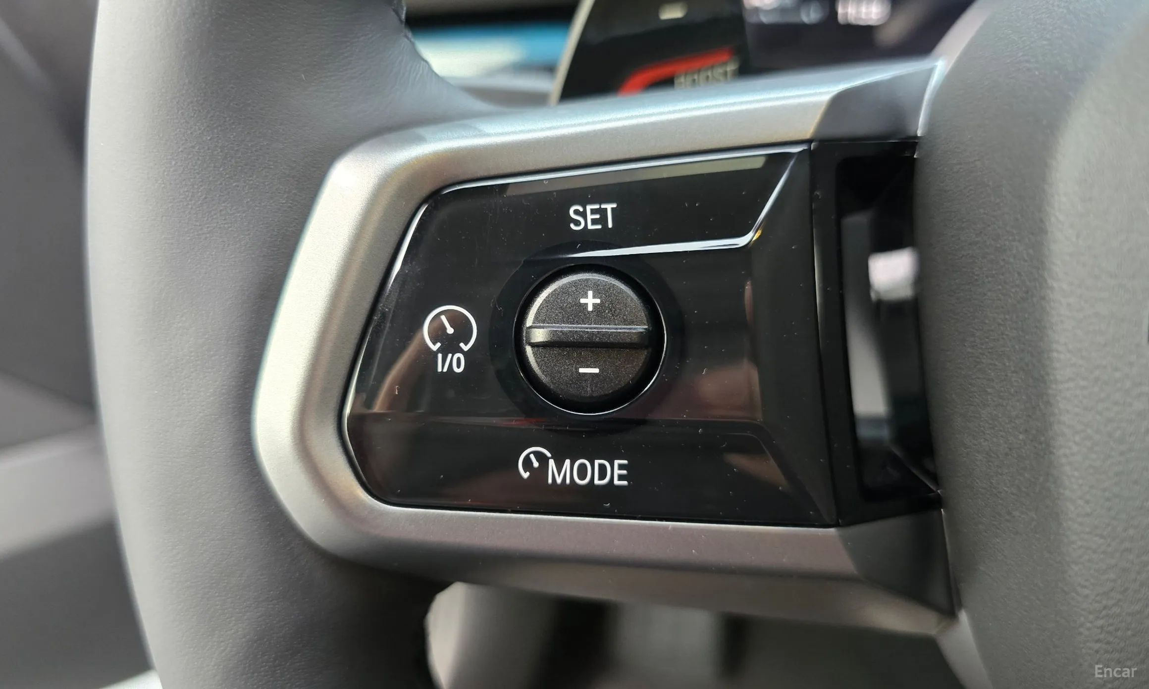 BMW 5 Series (G60) превью 16
