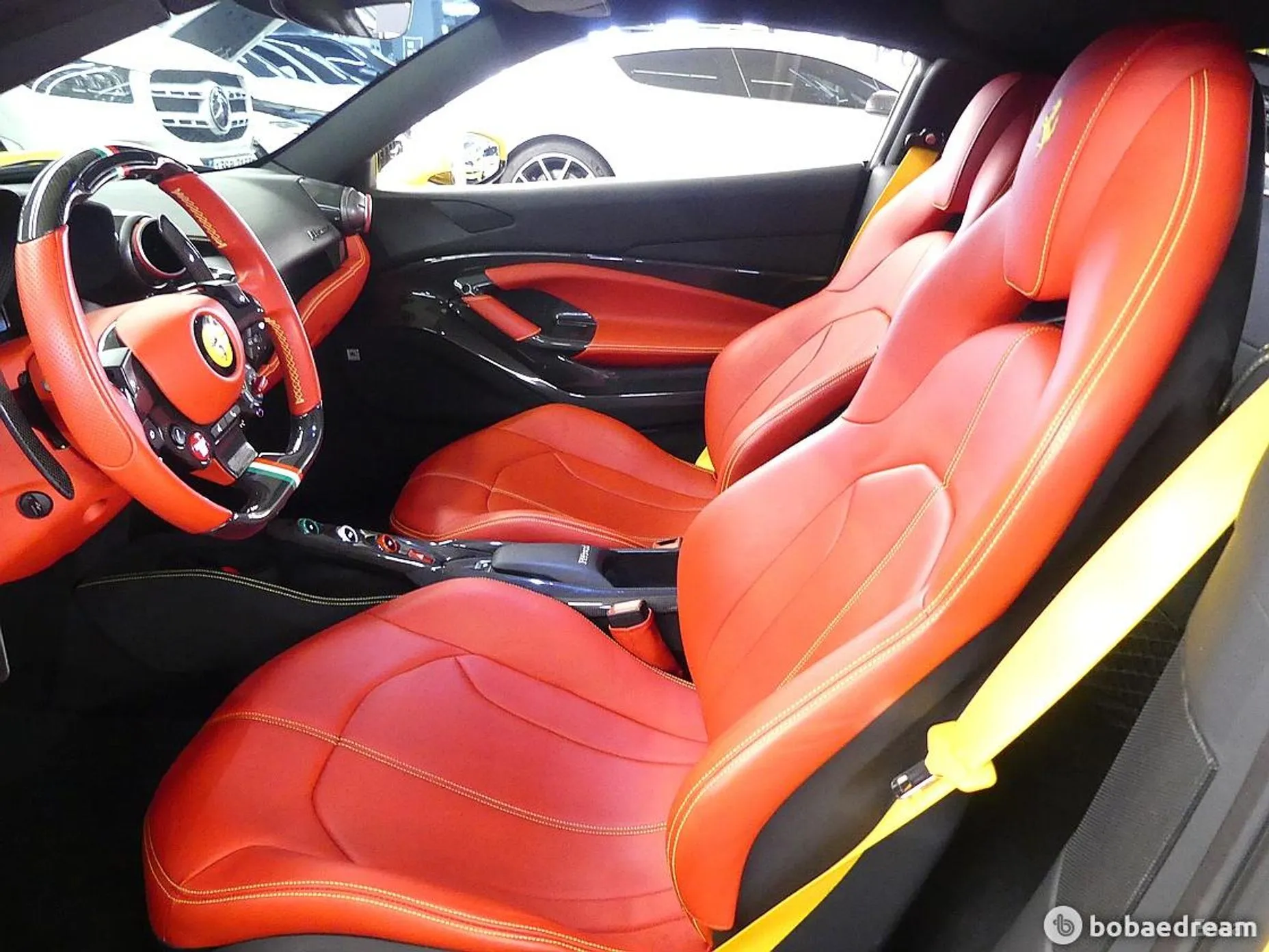 Ferrari F8 Tributo превью 10