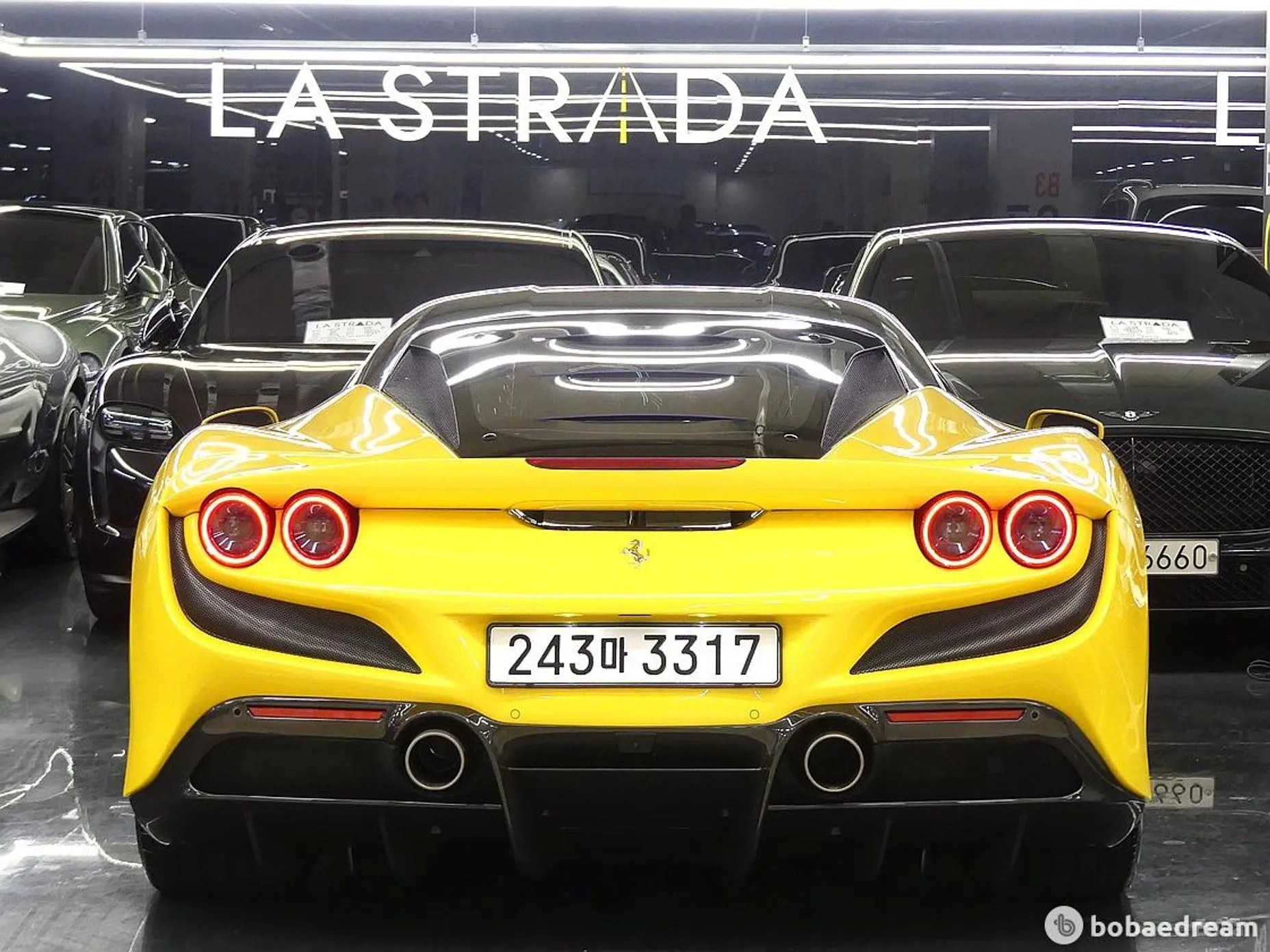 Ferrari F8 Tributo