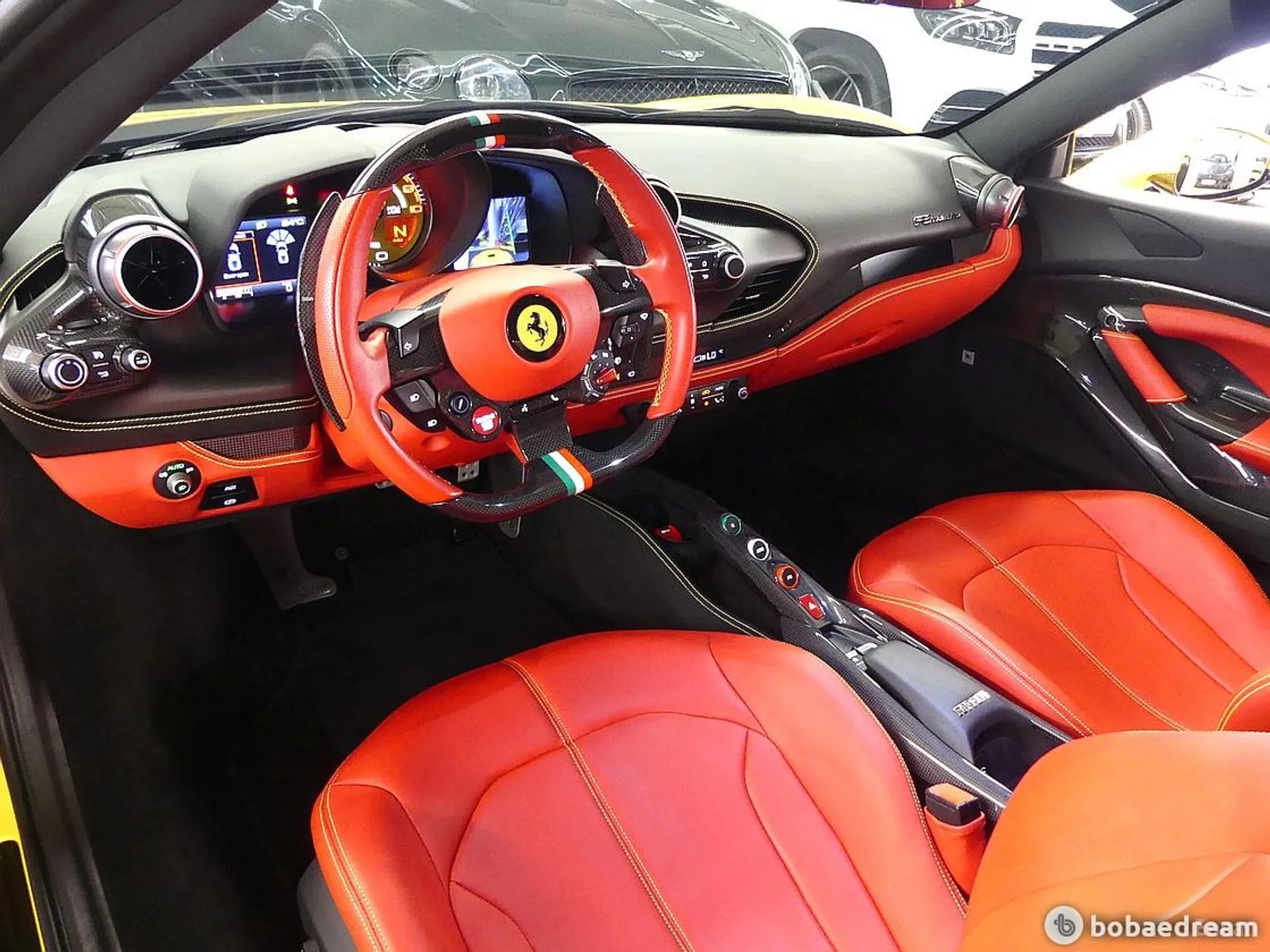 Ferrari F8 Tributo превью 7